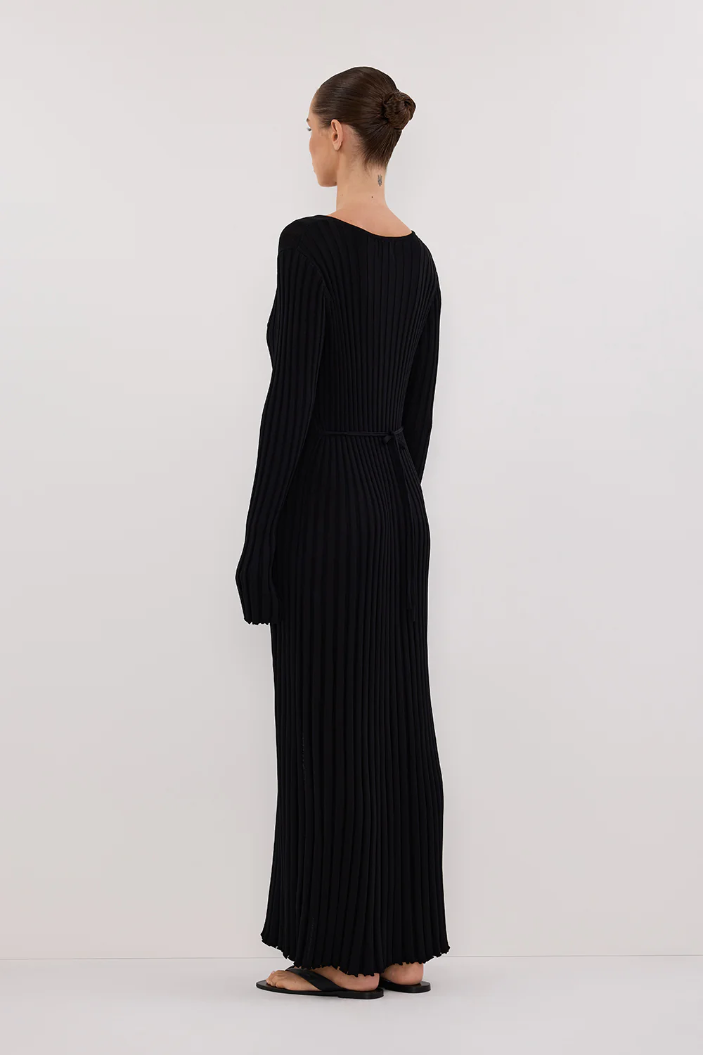 ALI BLACK SLEEVED KNIT MIDI DRESS - Image 4
