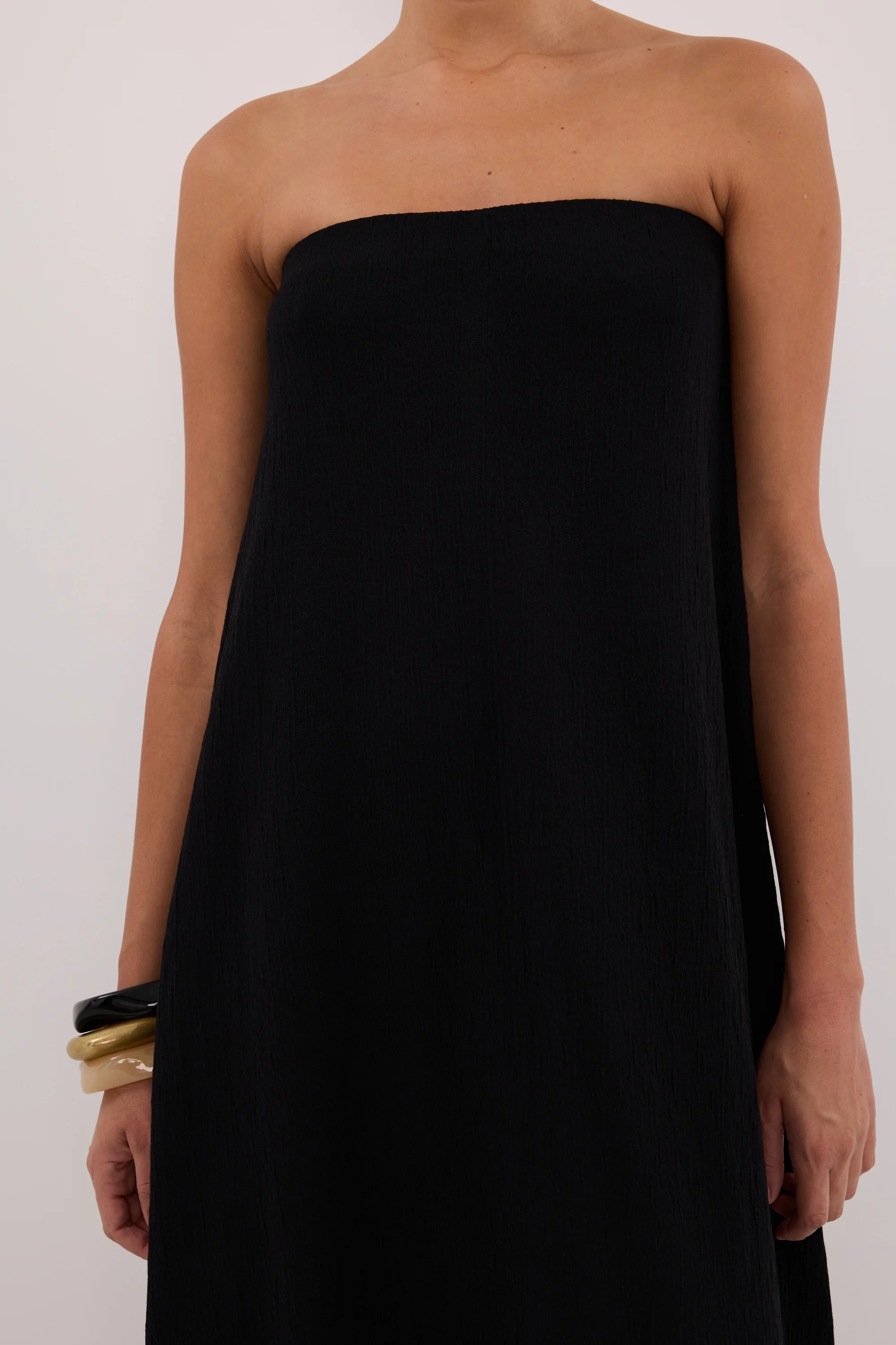 ALIAS BLACK TEXTURED KNIT STRAPLESS MIDI DRESS - Image 5