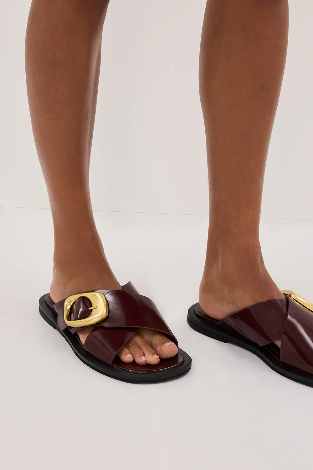 ALIAS MAE ELLE BURGUNDY SANDAL - Image 4
