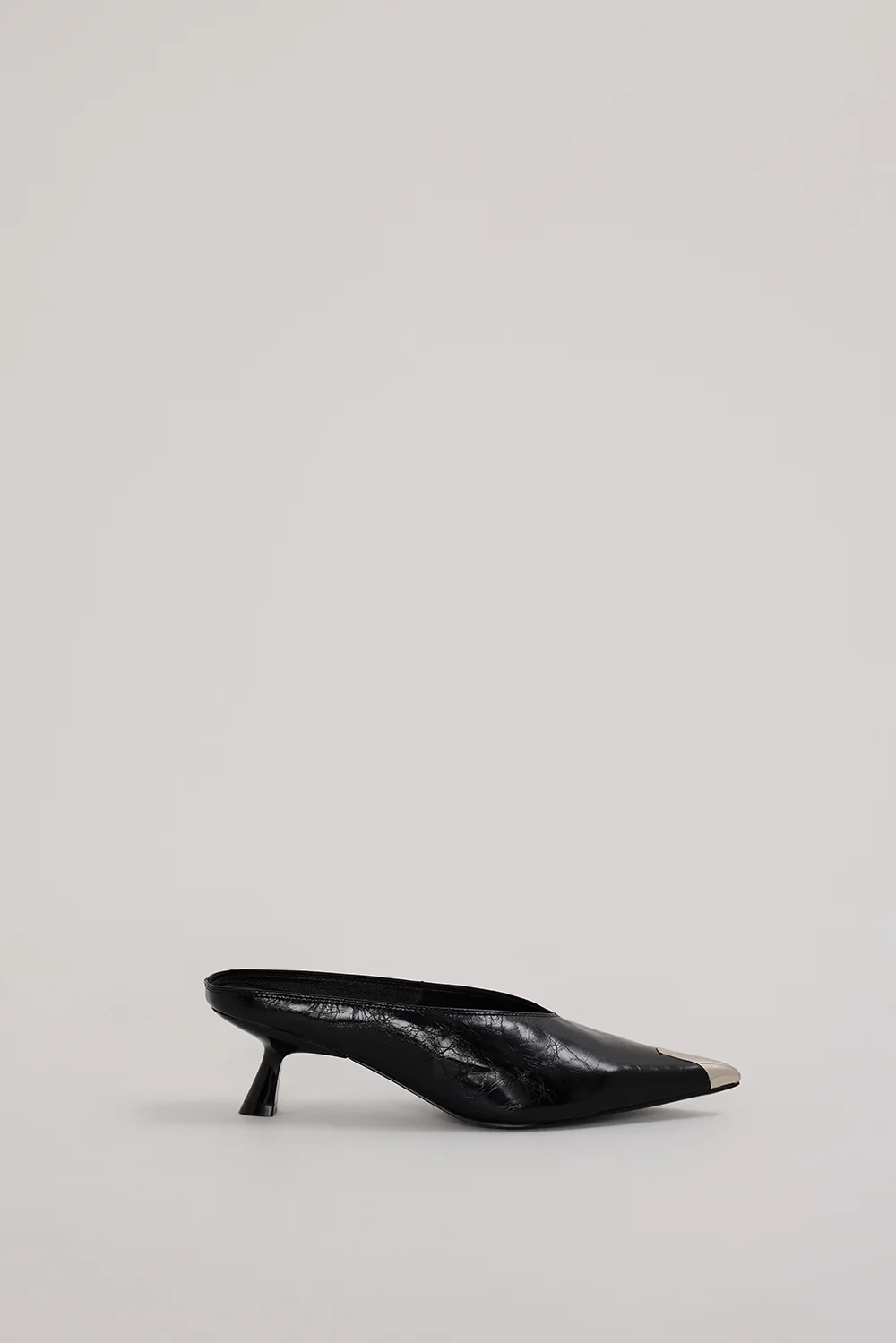 ALIAS MAE GOJI HEEL BLACK