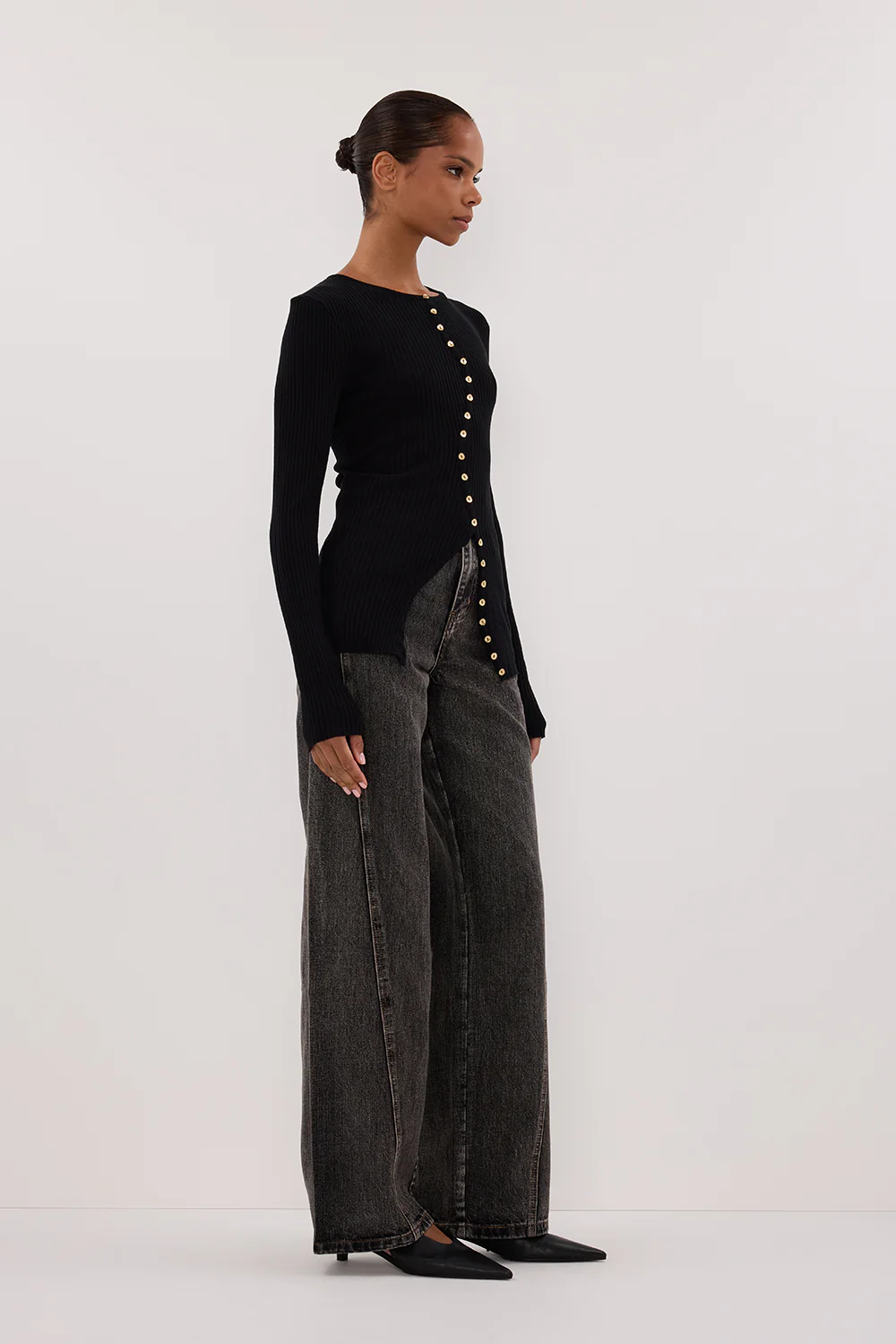 AMBER BLACK LONG SLEEVE KNIT CARDIGAN - Image 3