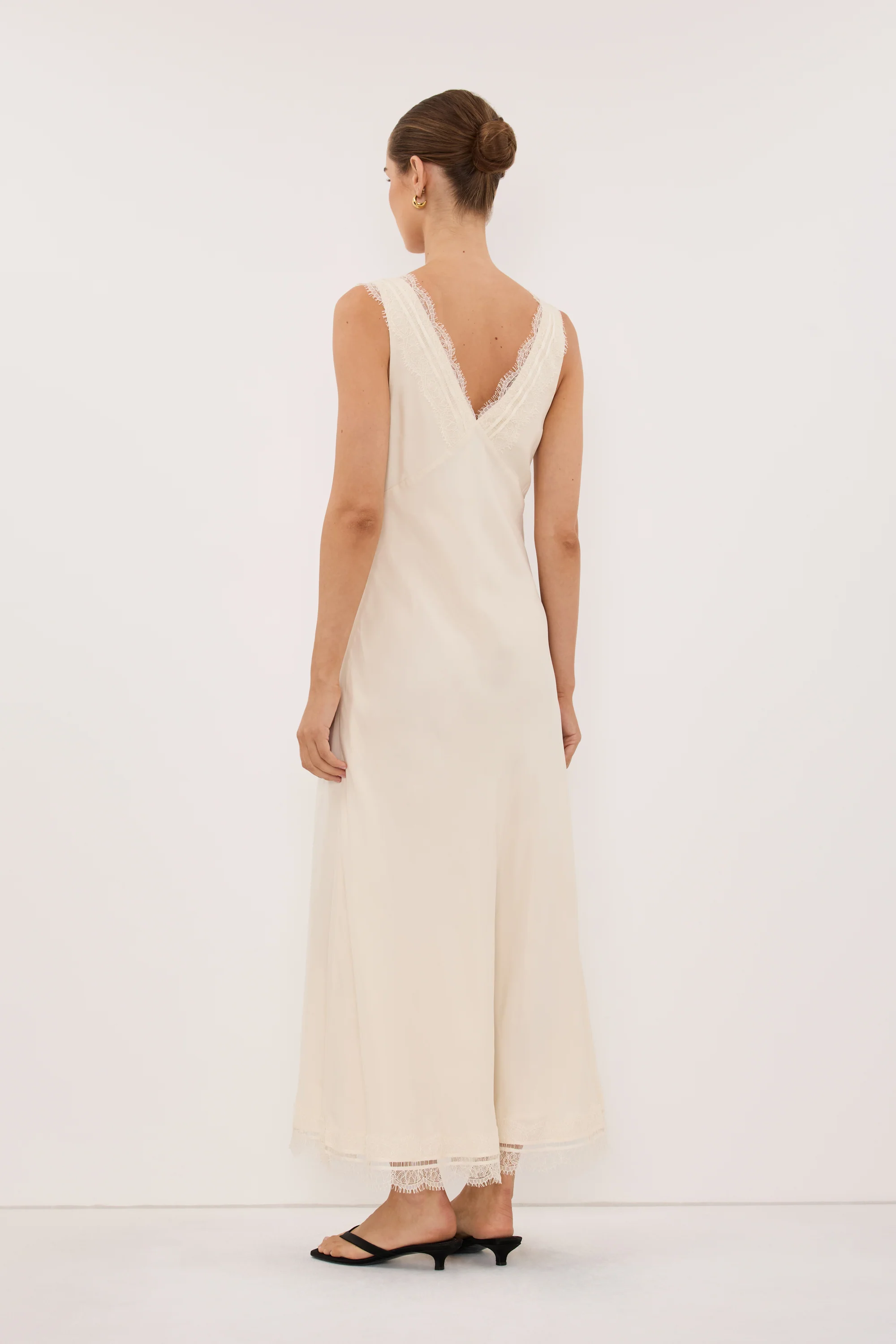 ANDREA SANDSTONE CUPRO MIDI DRESS - Image 4