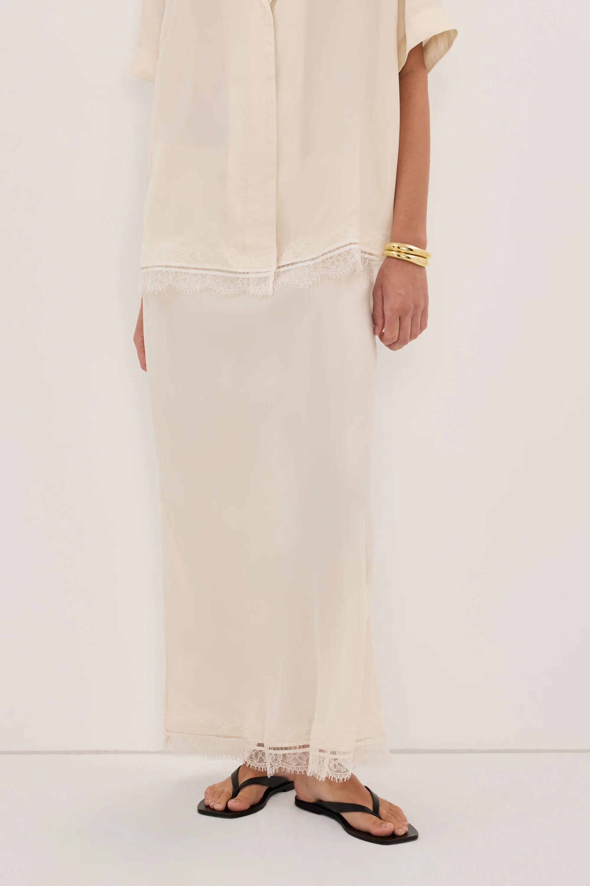ANDREA SANDSTONE CUPRO LACE MIDI SKIRT - Image 5