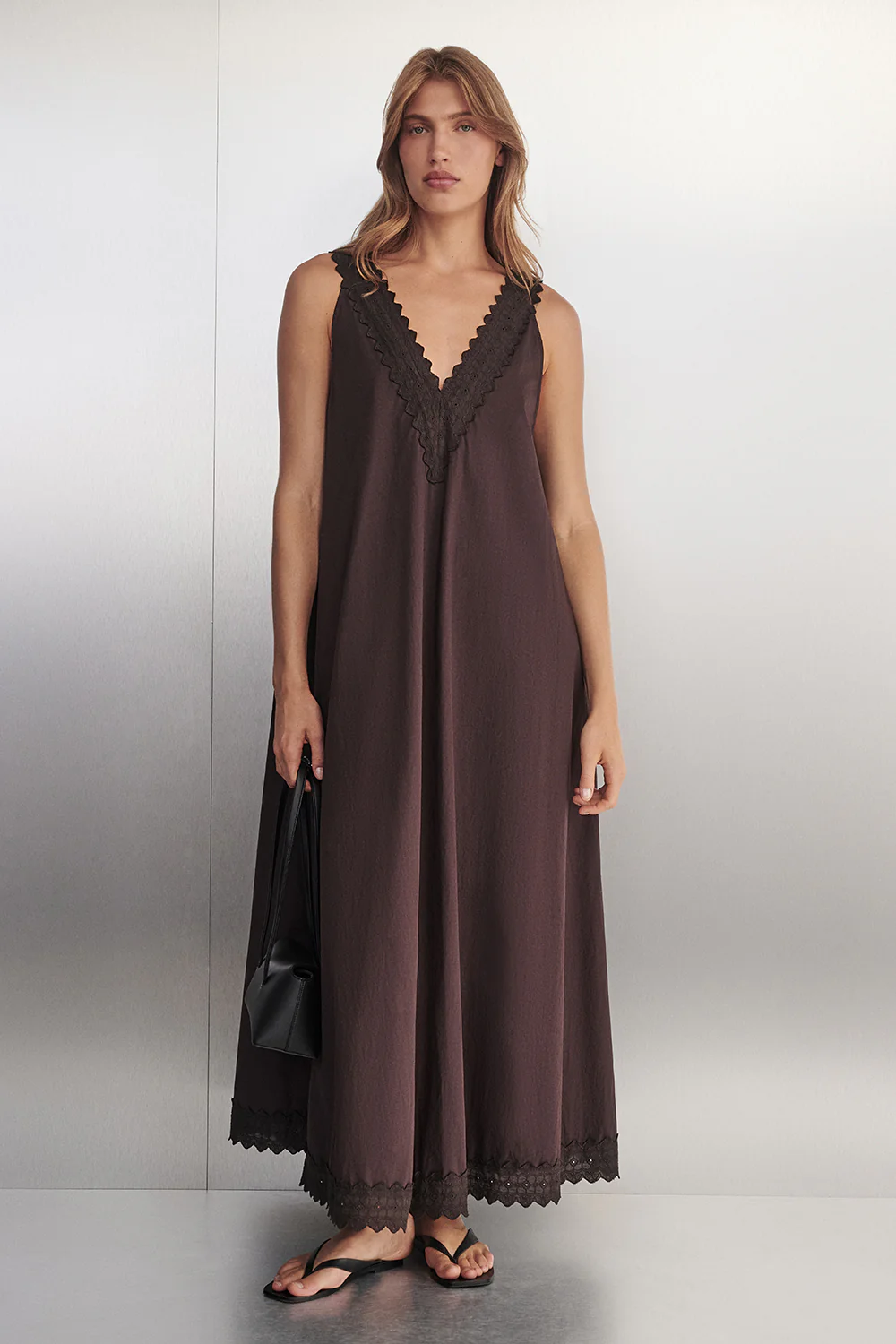 ANNABEL BURNT CHOC SLEEVELESS V NECK MIDI DRESS - PRE ORDER