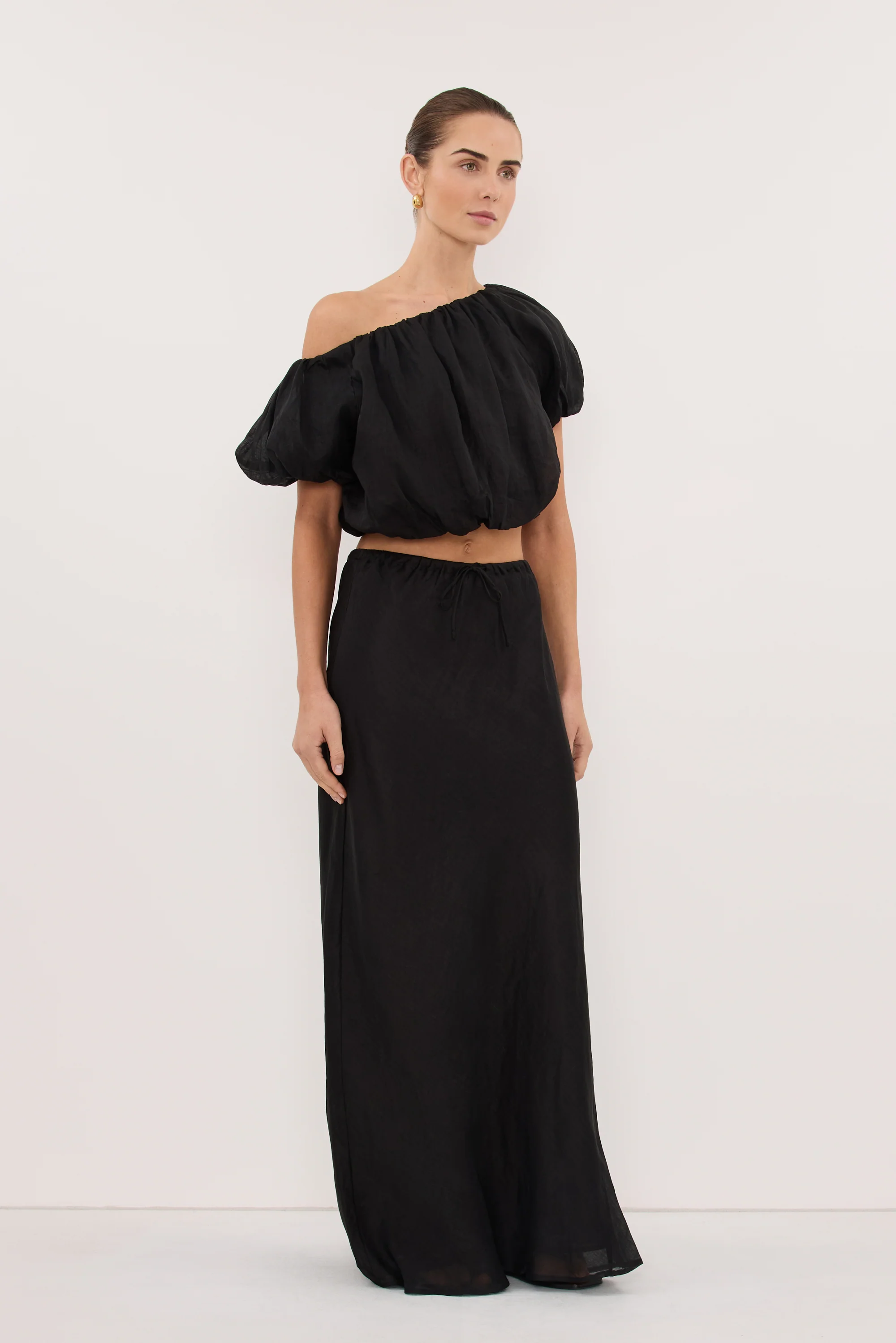 ARLO BLACK RAMIE OFF SHOULDER BUBBLE TOP - Image 3
