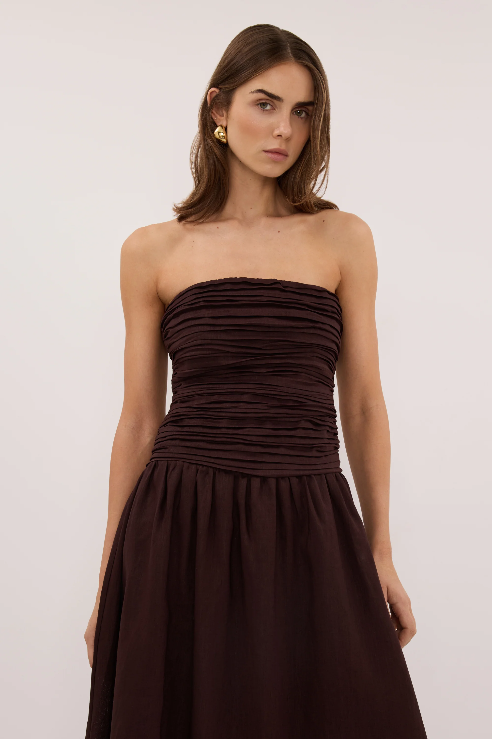 AUBRIELLA BURNT CHOC LINEN MIDI DRESS - Image 2