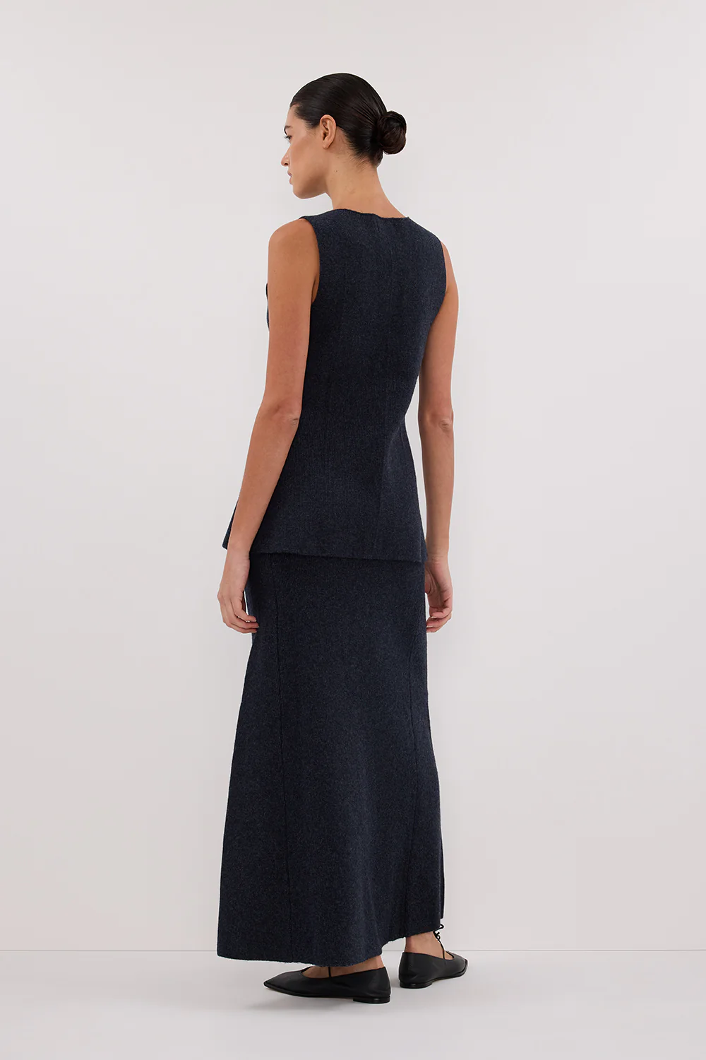 AVA INK LONGINE KNIT VEST - Image 4