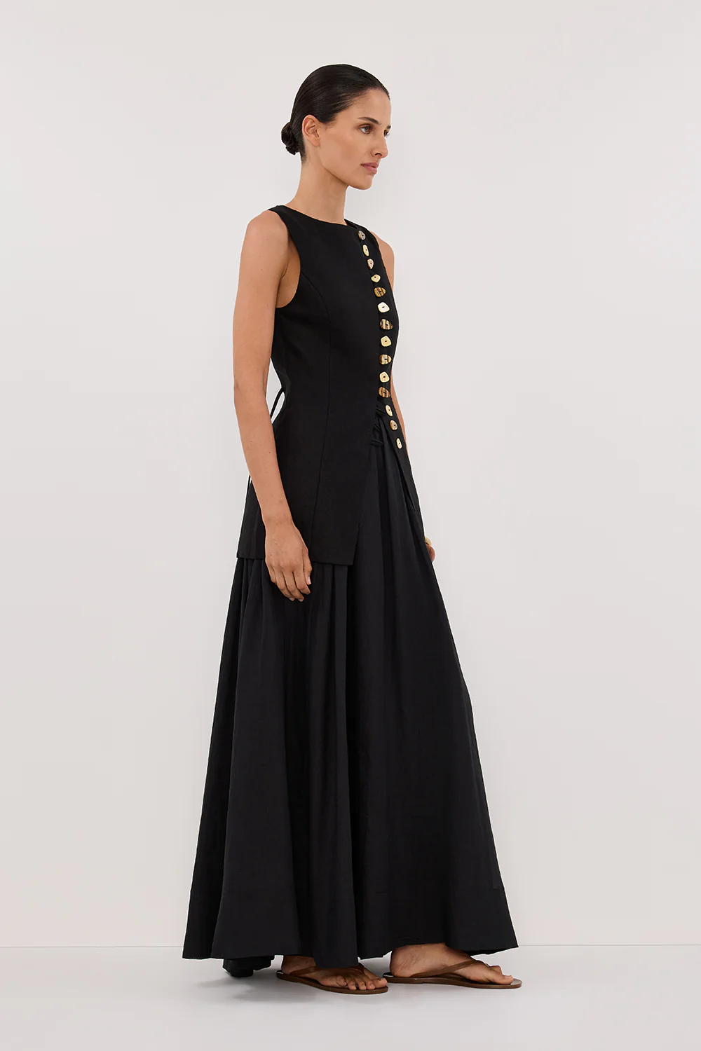BAYLEE BLACK SLEEVELESS LINEN TOP - Image 3