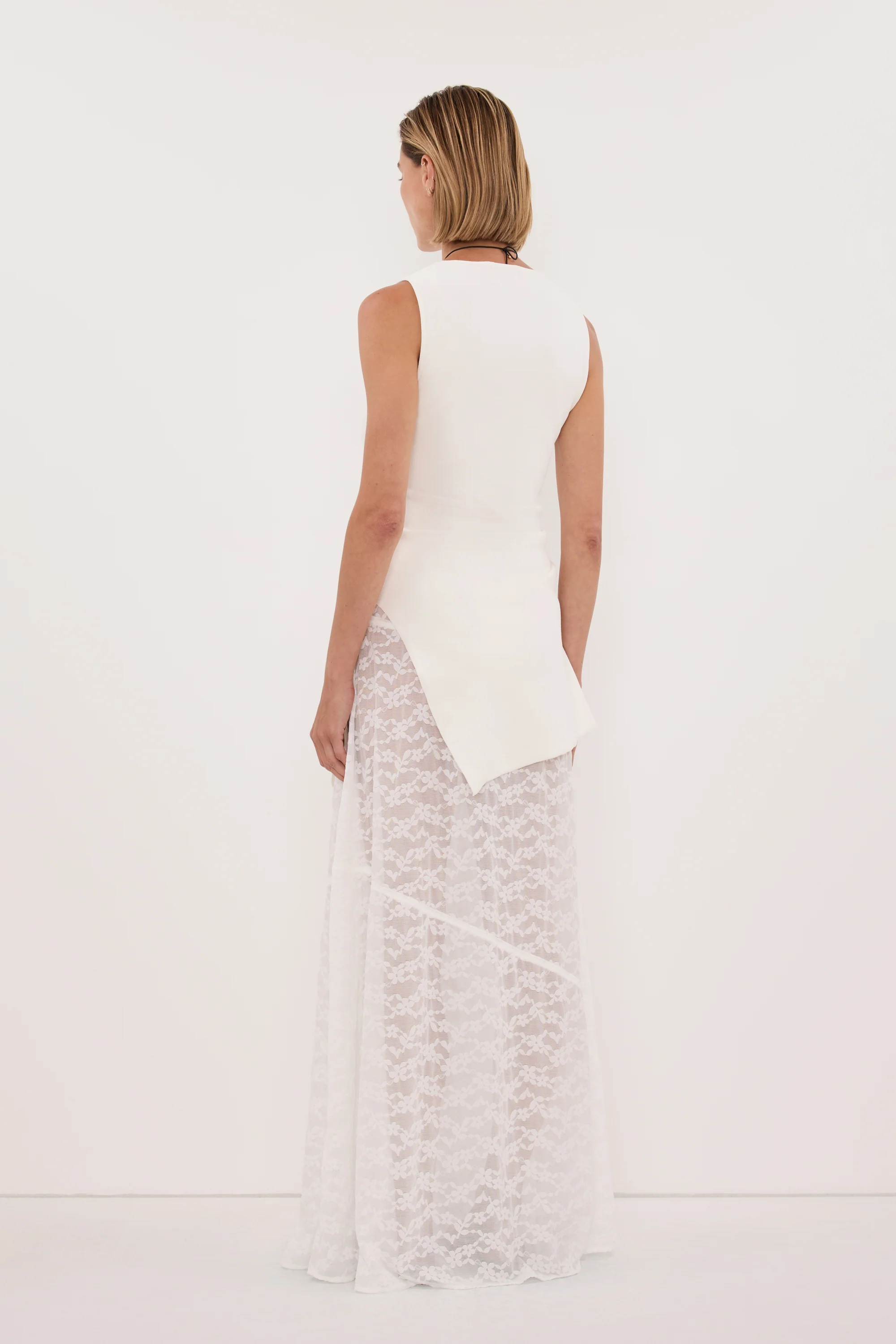 BELLE WHITE LACE MAXI SKIRT - Image 4