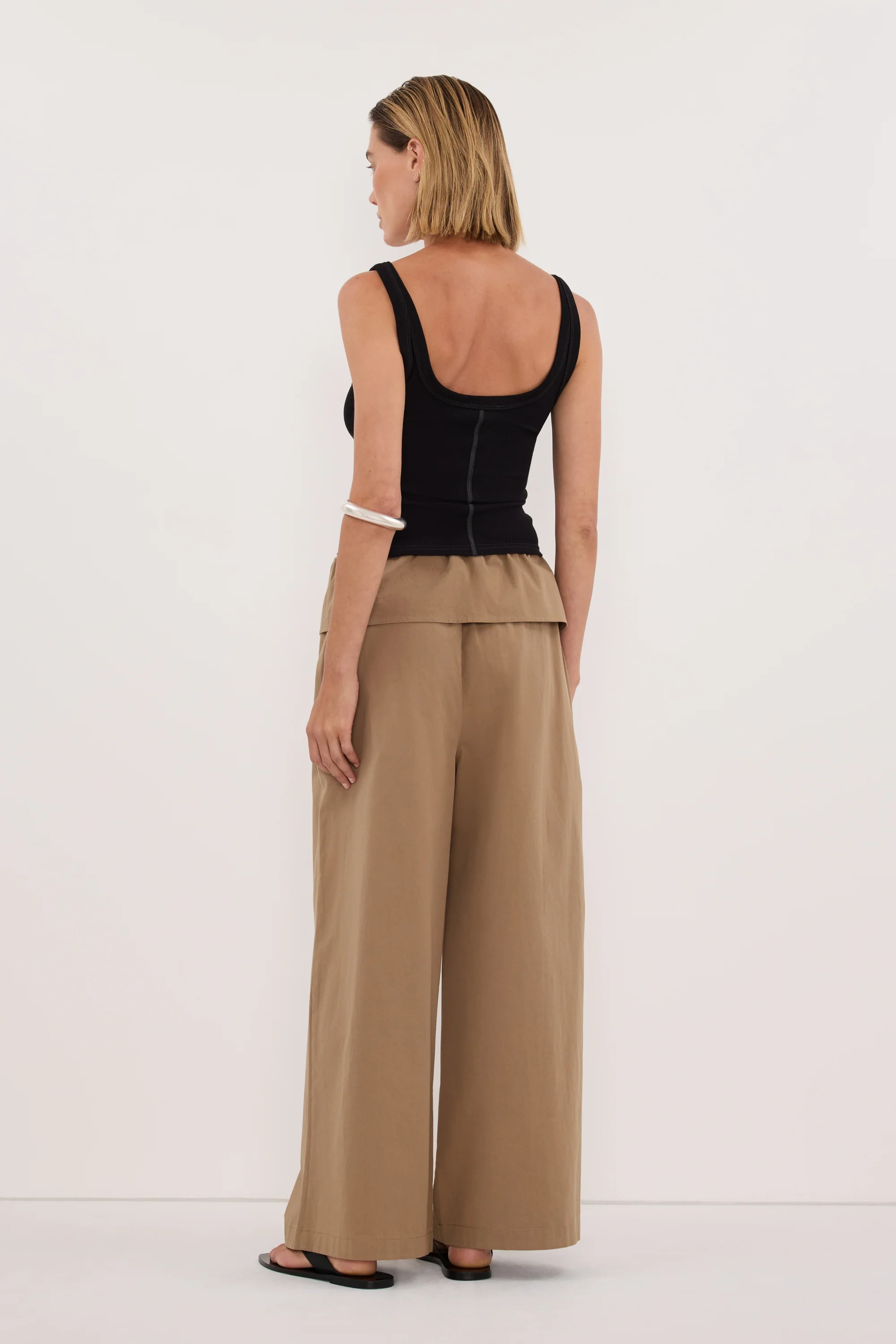BENTLEE CARAMEL COTTON FISHERMAN PANT - Image 4