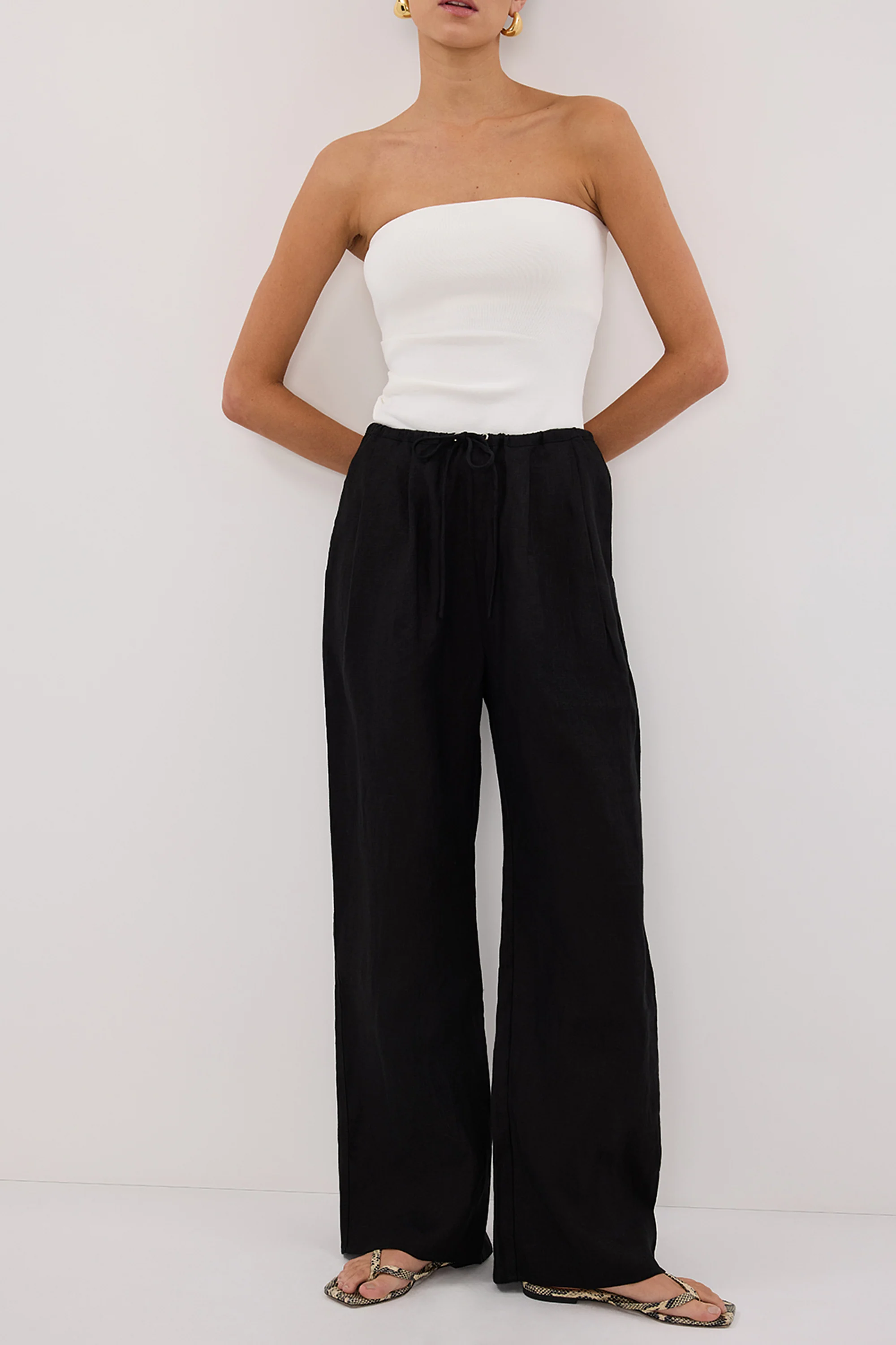 CARLA BLACK DRAWSTRING LINEN PANT - Image 2