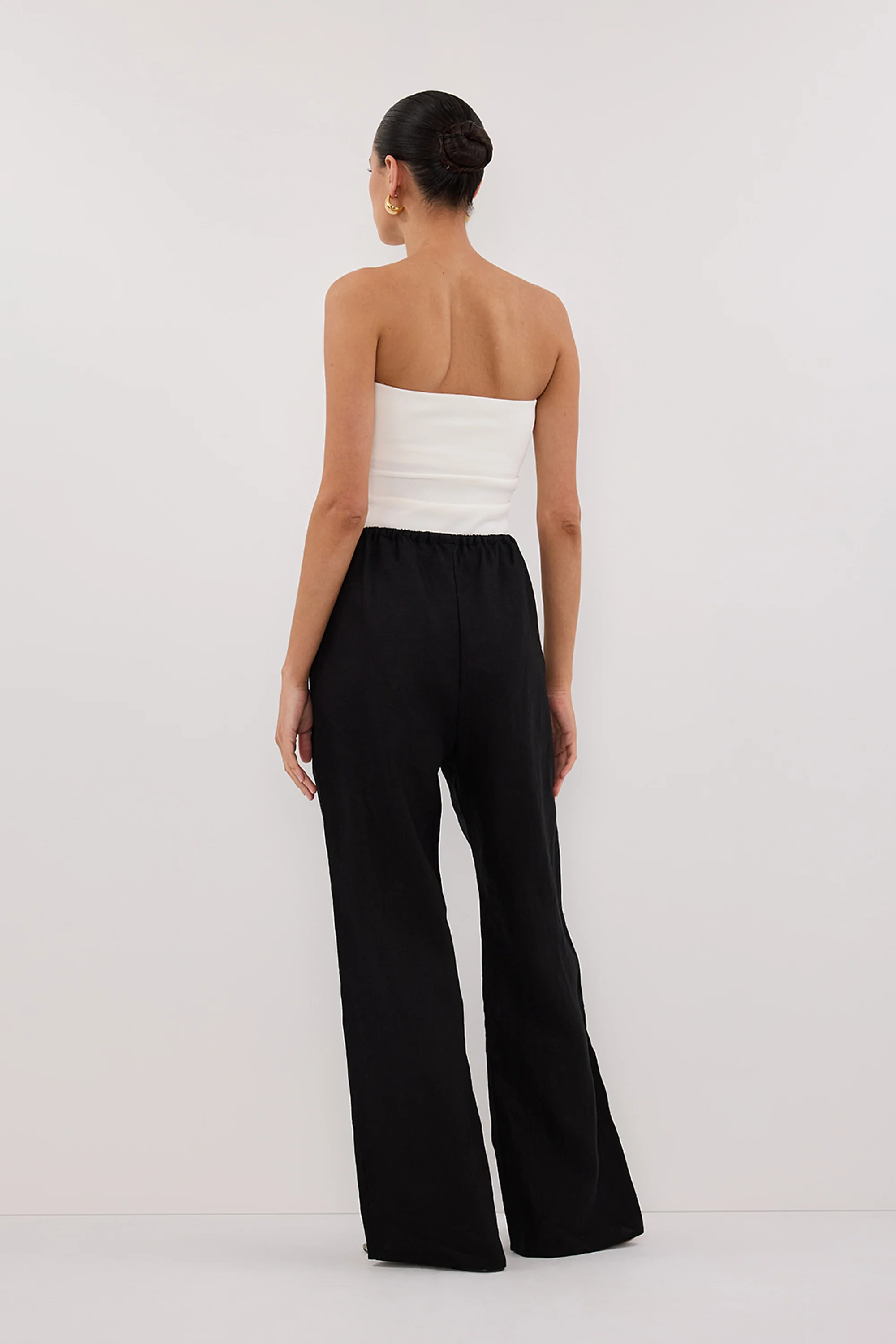 CARLA BLACK DRAWSTRING LINEN PANT - Image 4