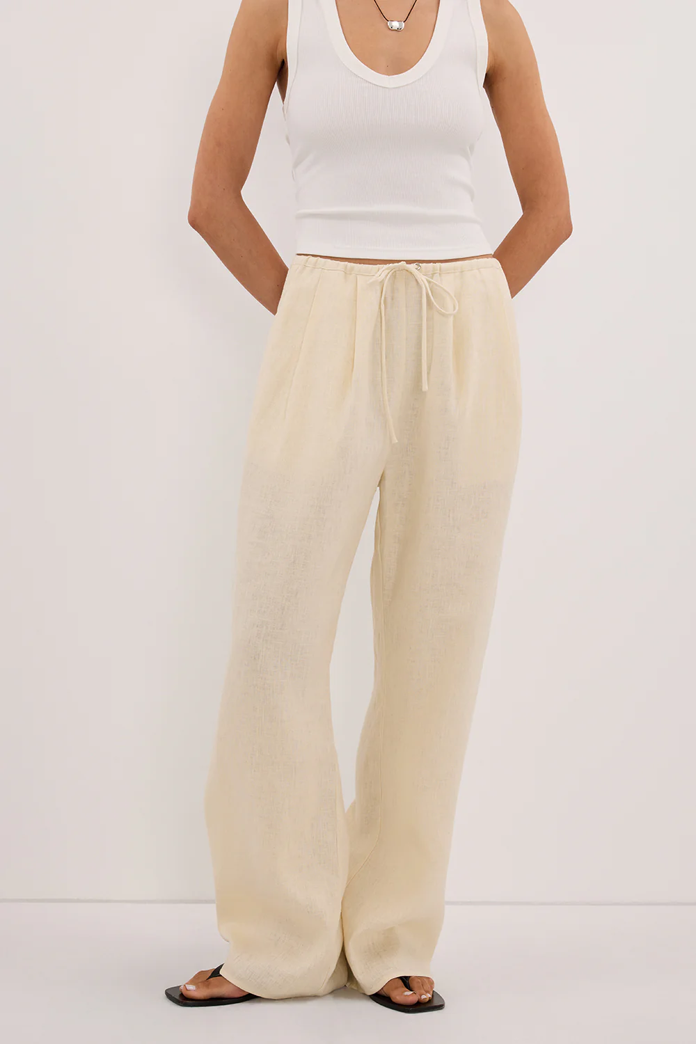 CARLA STRAW DRAWSTRING LINEN PANT - Image 2