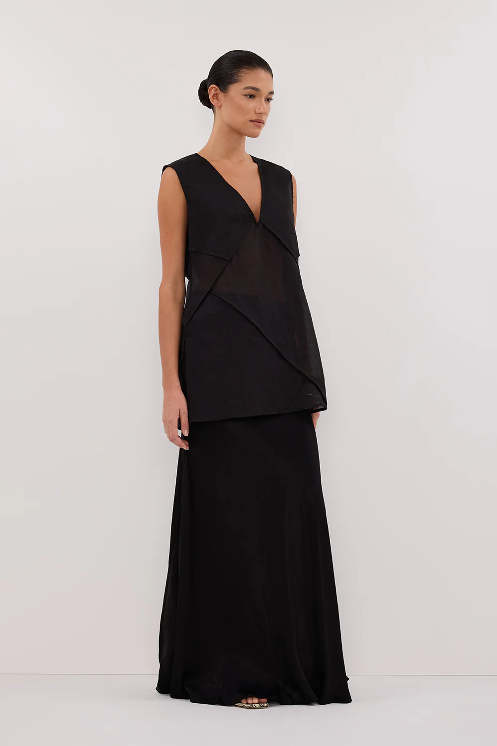 CARMEL BLACK RAMIE V NECK TOP - Image 3