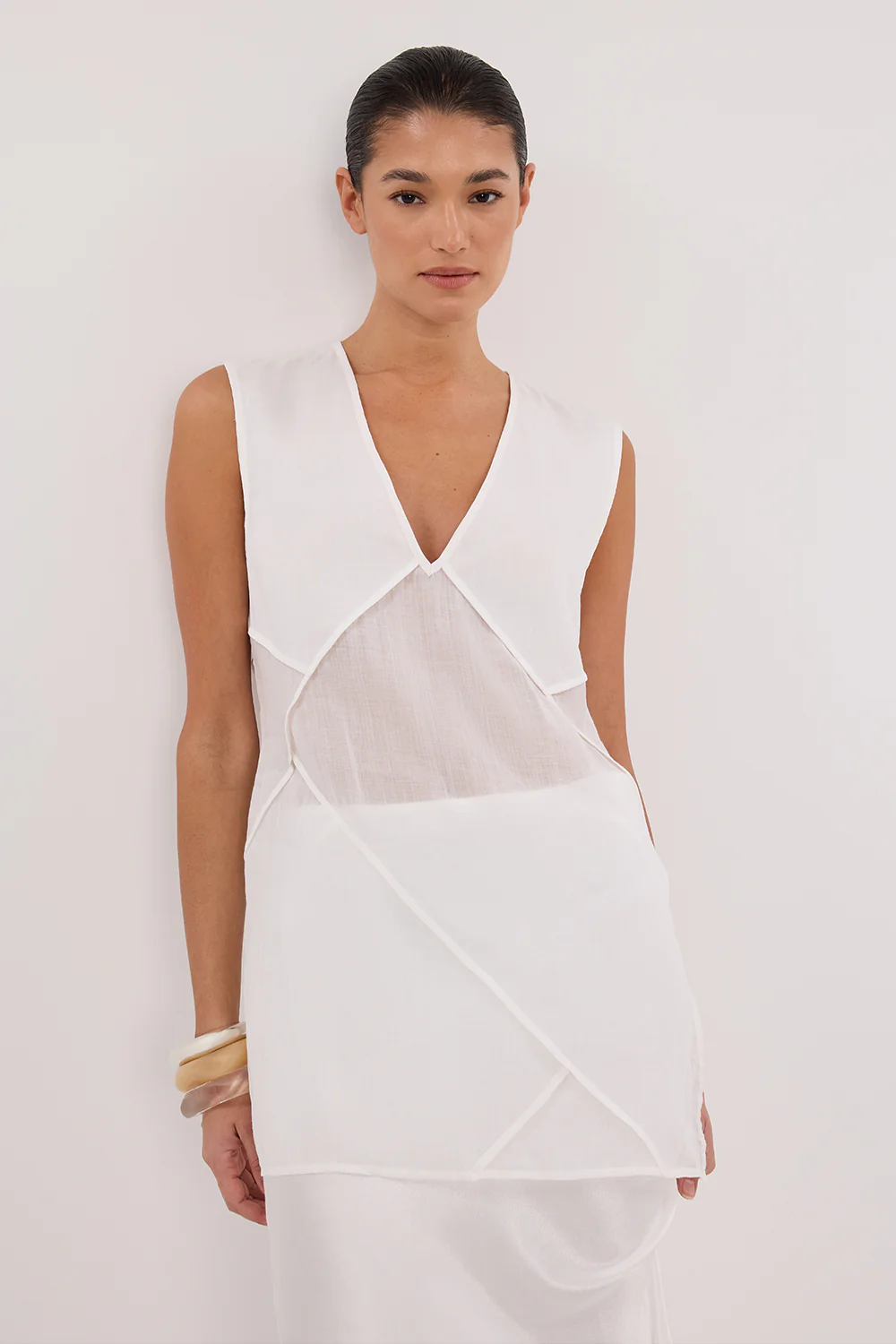 CARMEL WHITE RAMIE V NECK TOP - Image 2