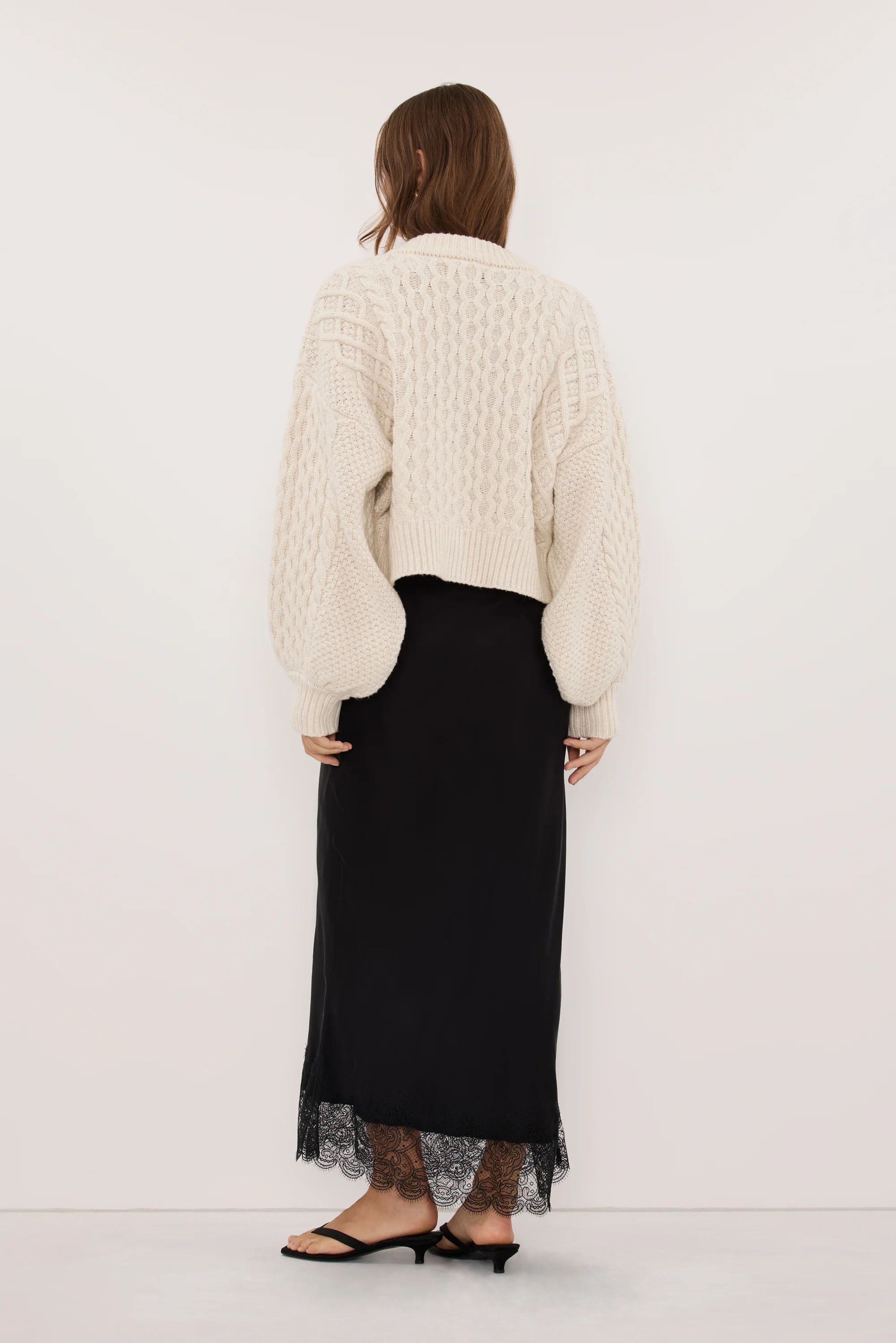 CARMEN IVORY CABLE KNIT CARDIGAN - Image 4