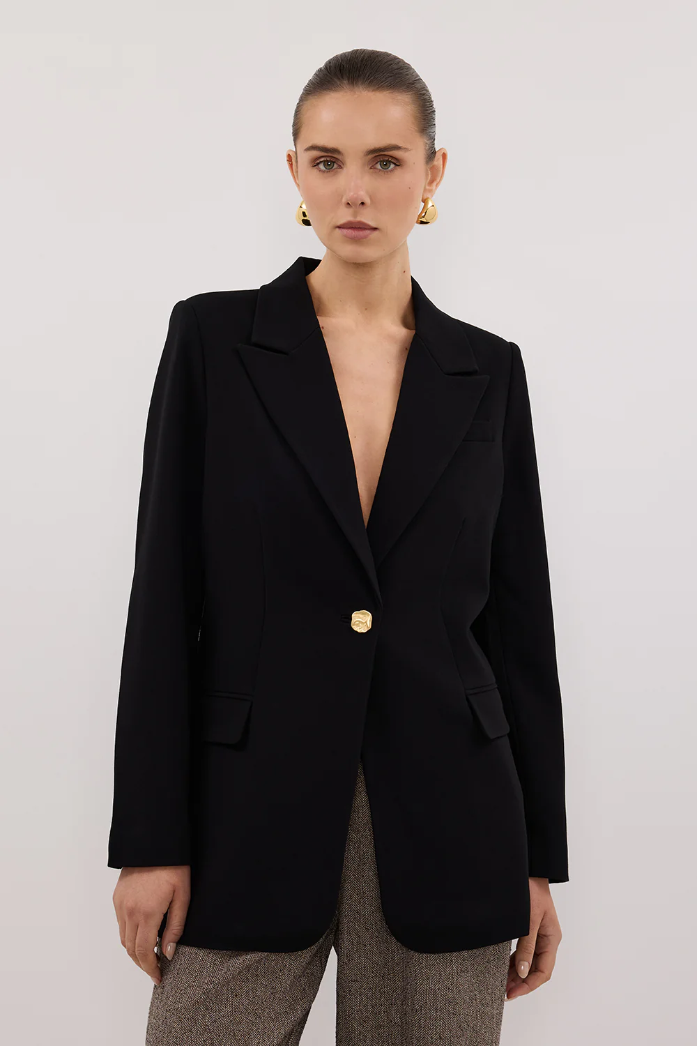 COHEN BLACK CINCHED BLAZER - Image 2