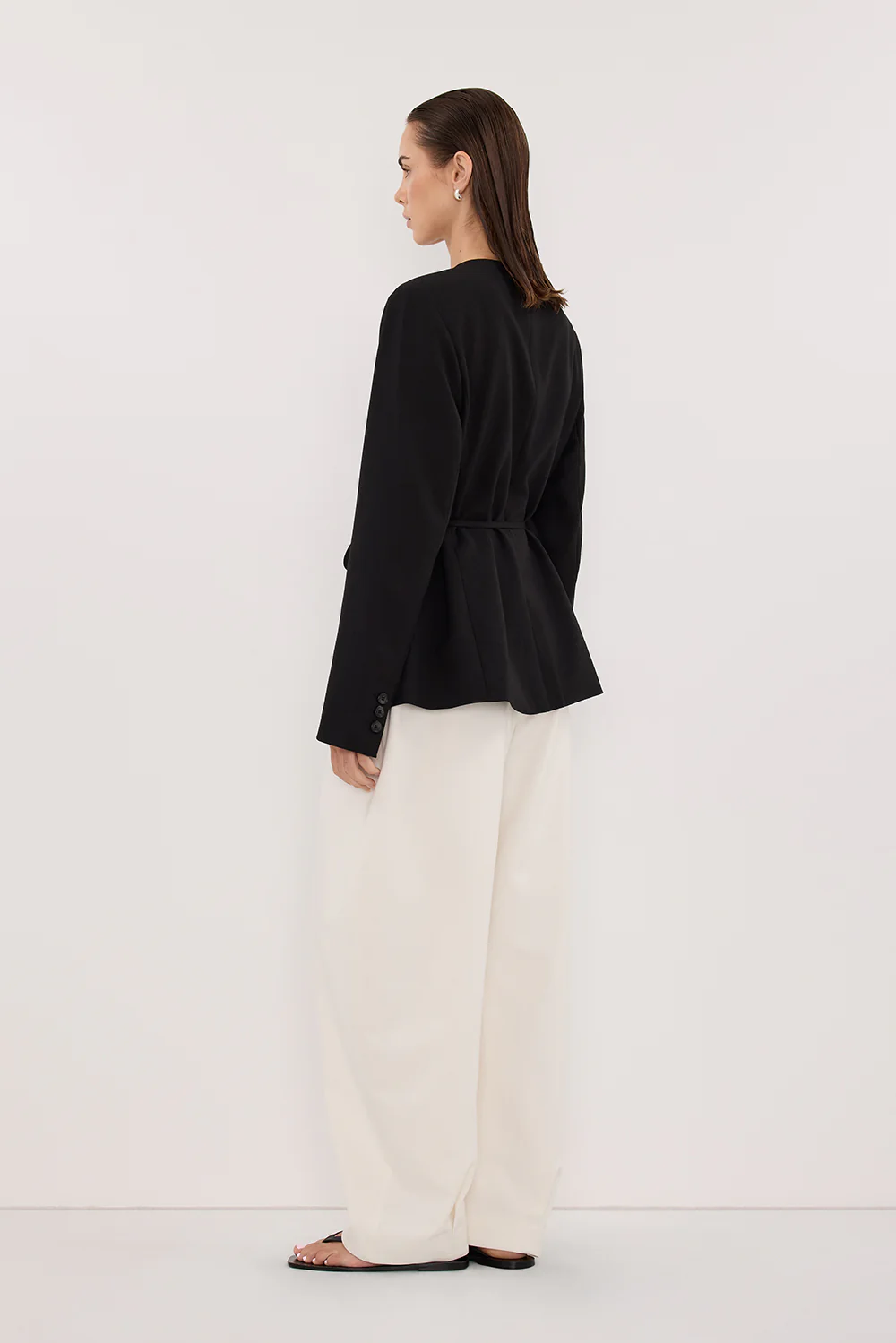 CYRUS BLACK COLLARLESS BLAZER - Image 4