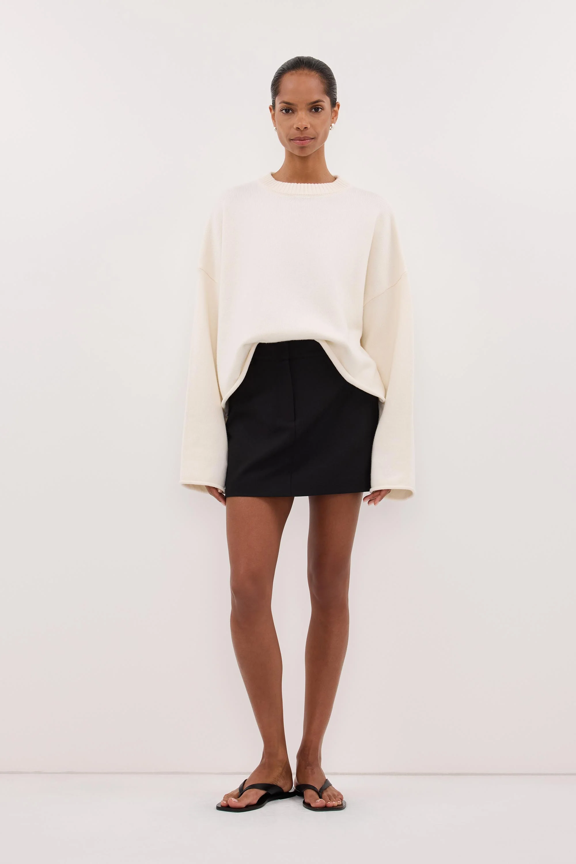 CYRUS BLACK FLY FRONT SKORT