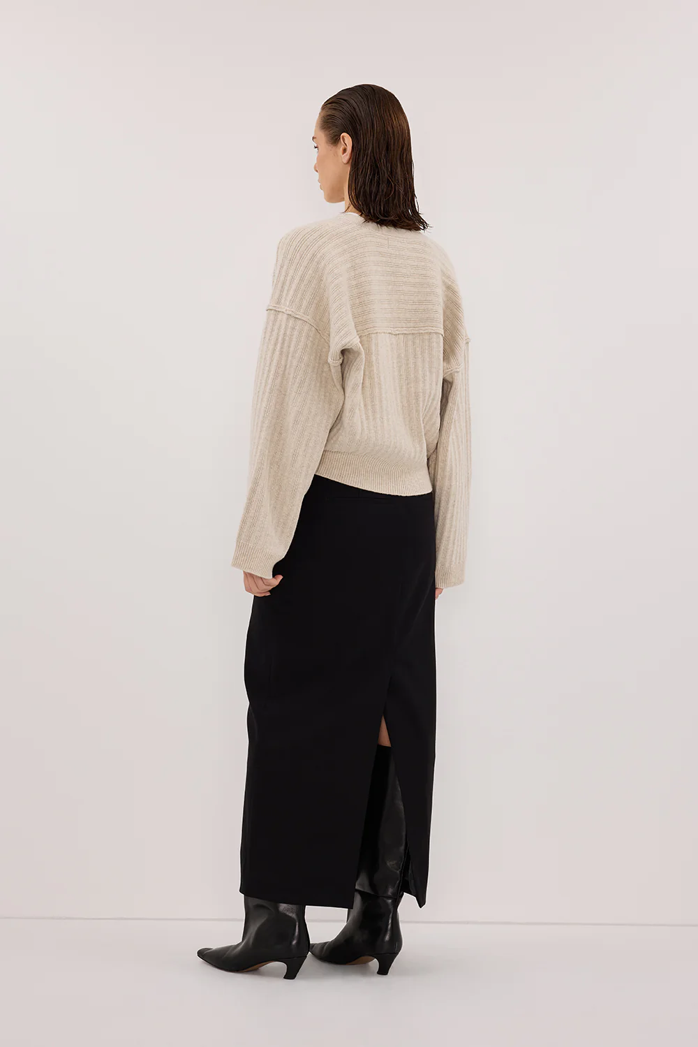 DAHLIA CHALK KNIT CARDIGAN - Image 4