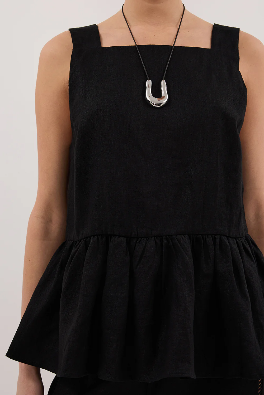 DAISY BLACK LINEN PEPLUM TOP - Image 5