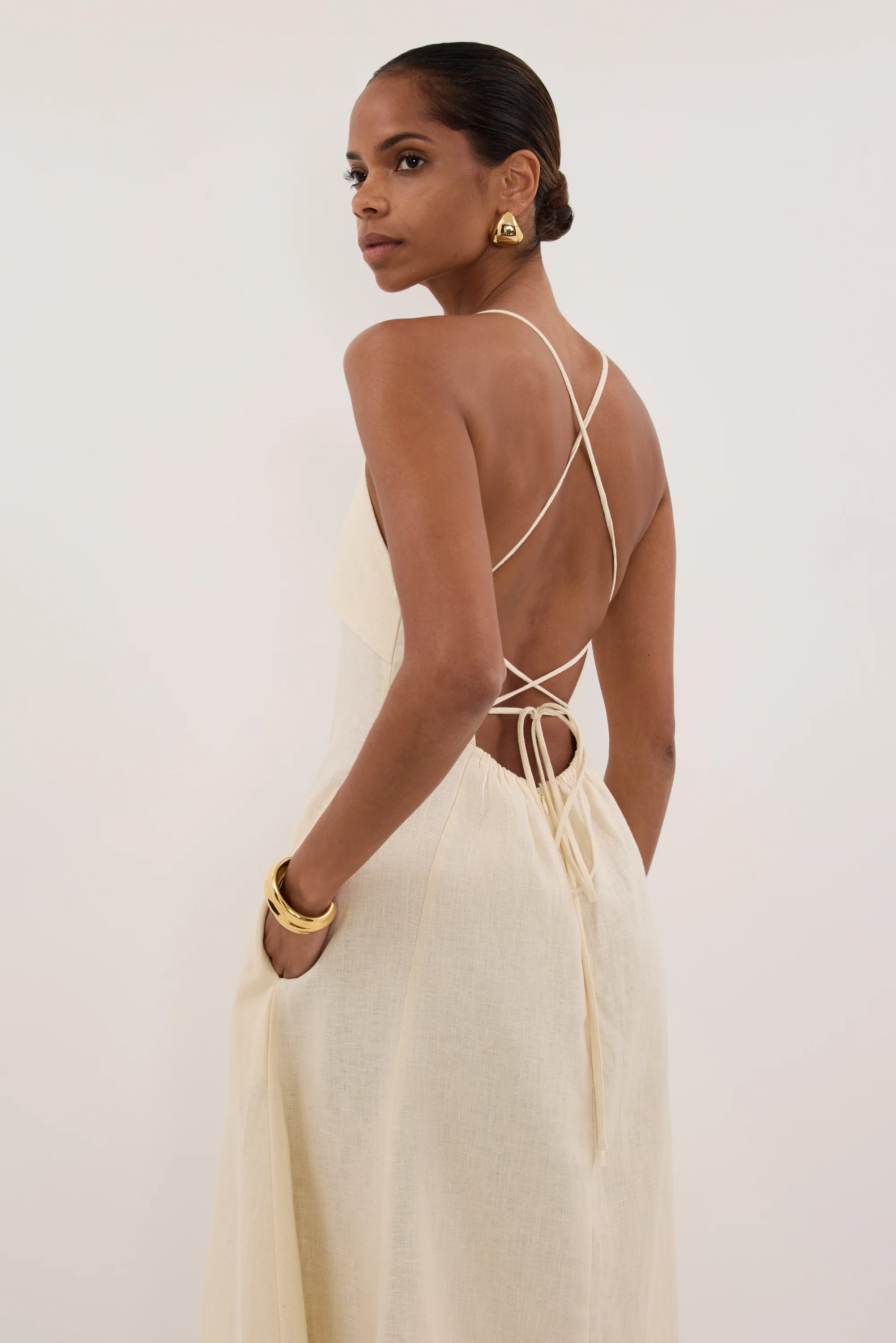 DANIELLA STRAW LINEN TIE BACK MIDI DRESS - Image 2