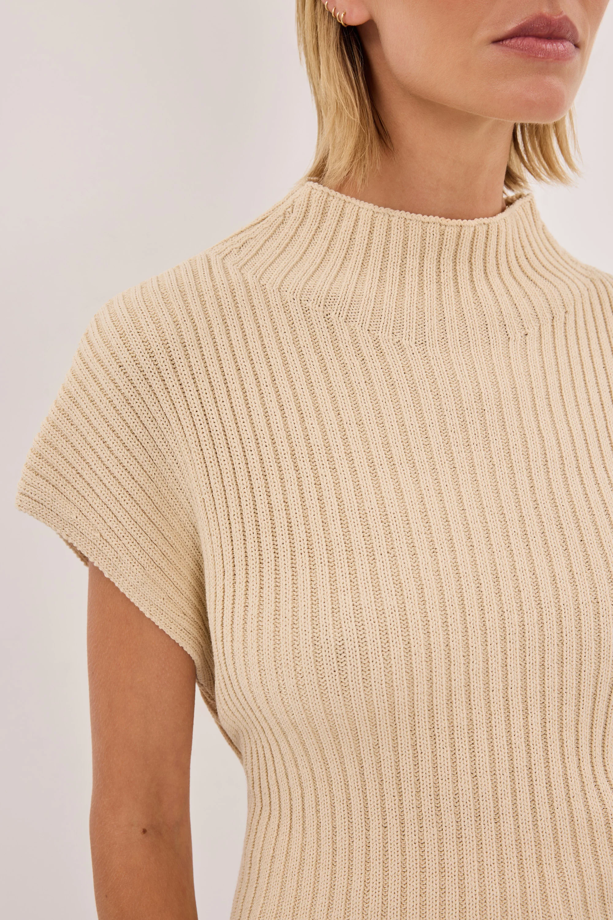 DELLA NATURAL KNIT TOP - Image 5