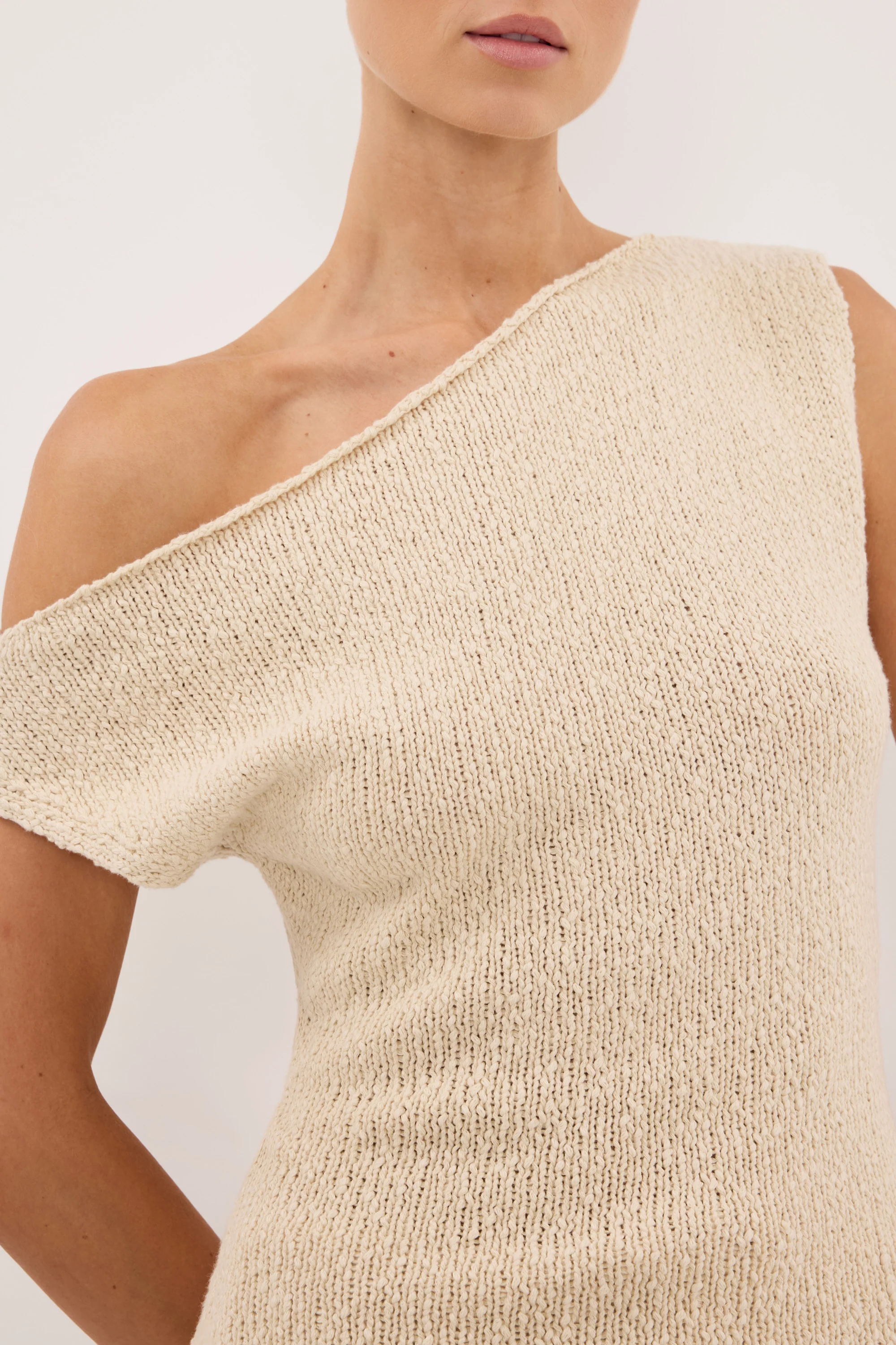 DINA NATURAL COTTON ASYM KNIT TOP - Image 5