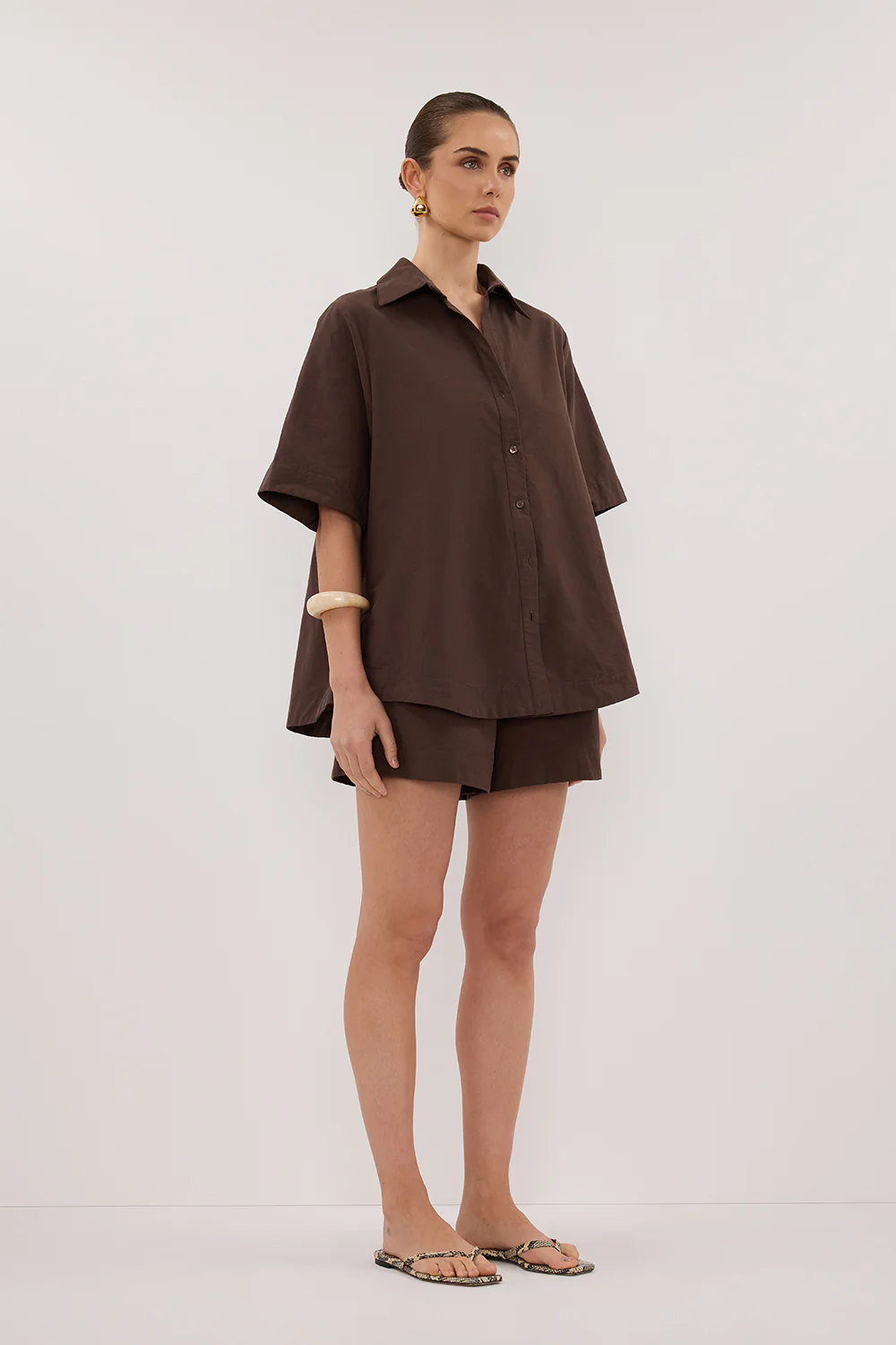 ELARA CHOCOLATE OVERSIZED SHORT SLEEVE SHIRT - Image 3