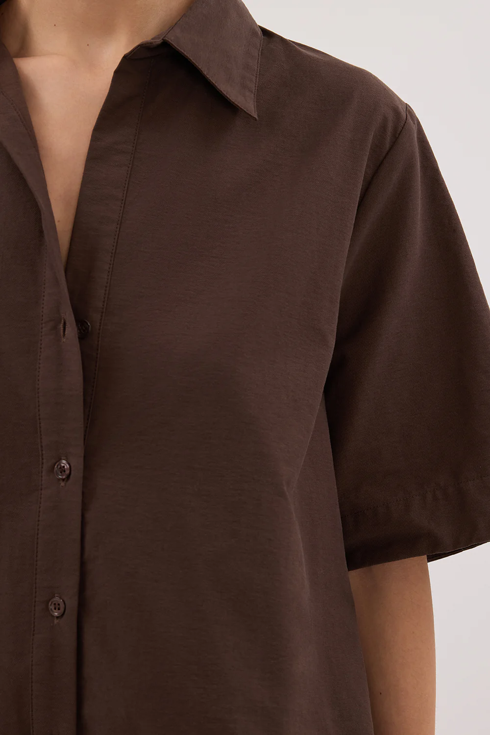 ELARA CHOCOLATE OVERSIZED SHORT SLEEVE SHIRT - Image 5