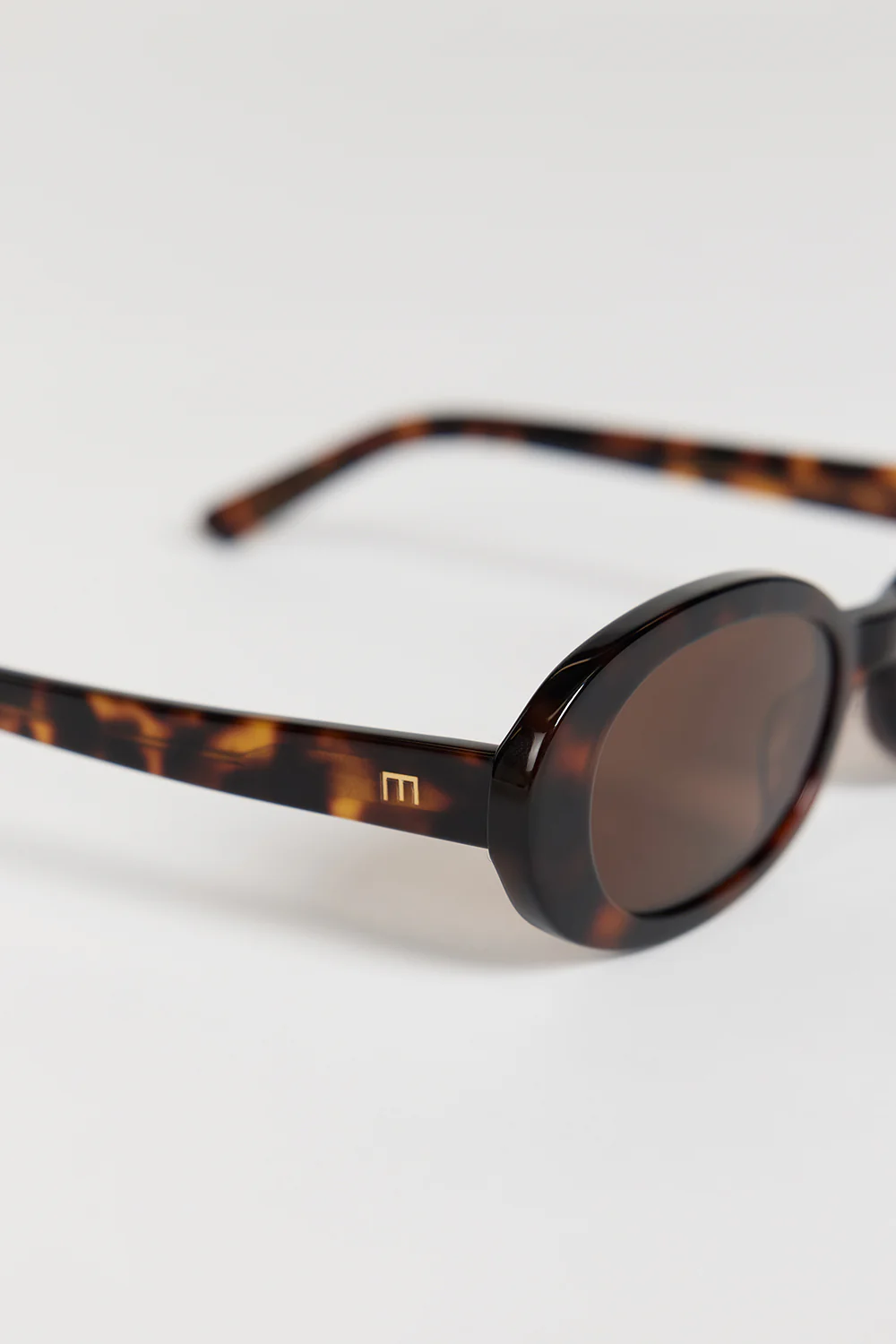 ELISA JOHNSON LYRIC LEIGH IN BROWN TORTOISE SUNGLASSES - Image 5