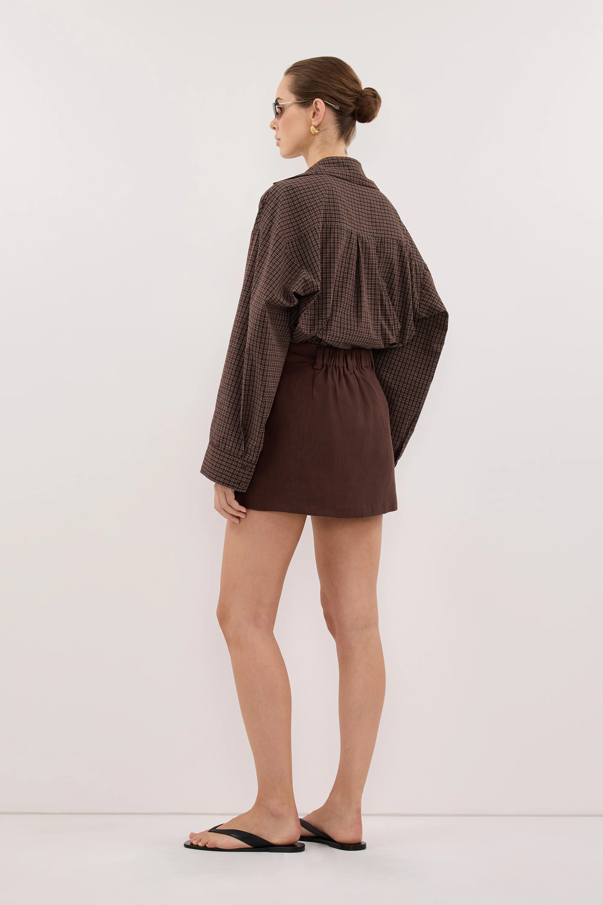 EVIE COCOA LINEN SKORT - Image 4