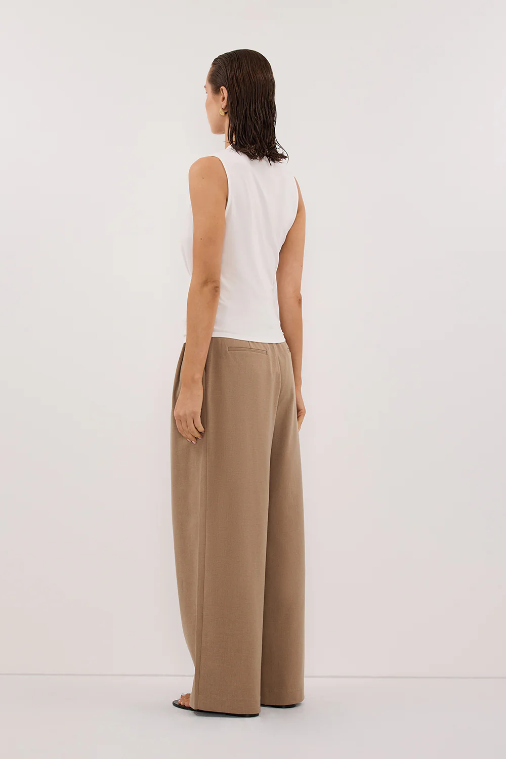 FELICITY OFF WHITE SLEEVELESS WRAP TOP - Image 4