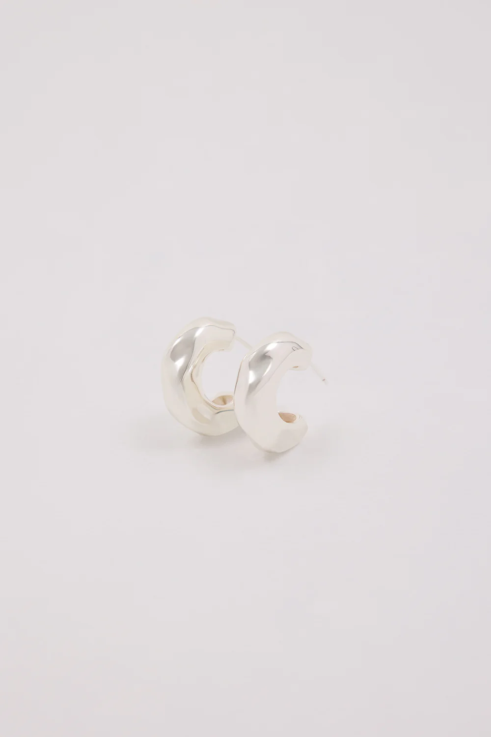 F+H SILVER HAMMERED CHUBBY HOOPS