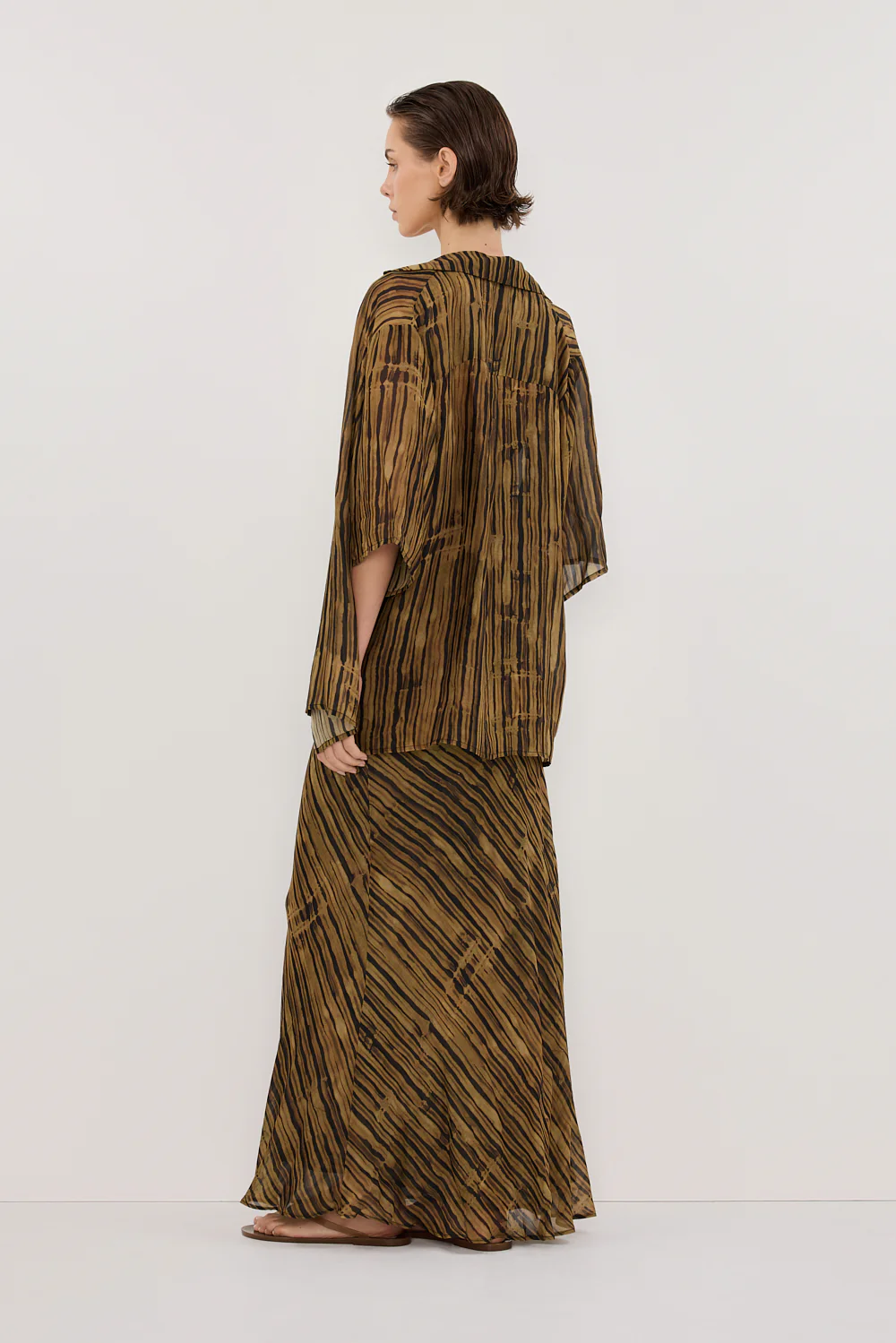 FLEUR DARK CHOCOLATE SHIRT - Image 4