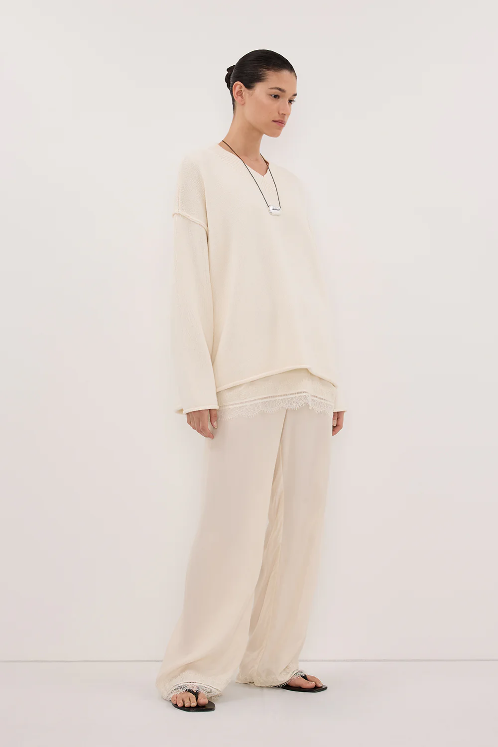 FLINT CREAM V NECK KNIT JUMPER - Image 3