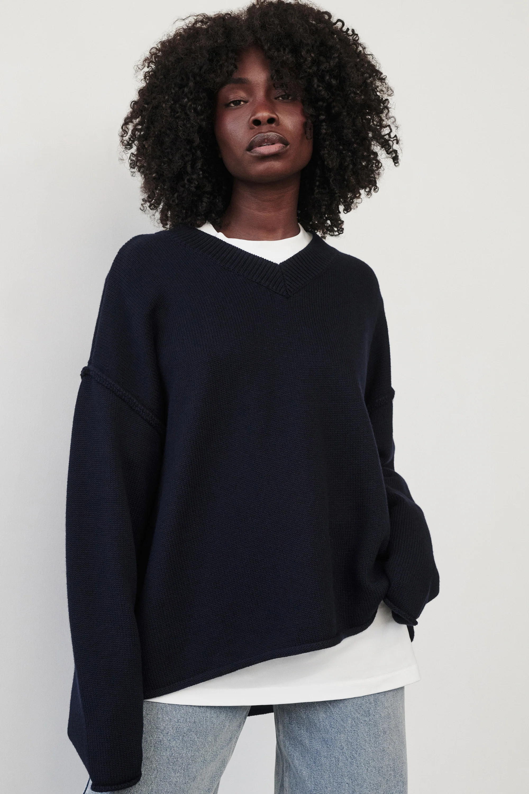 FLINT INK V NECK KNIT JUMPER - Image 2