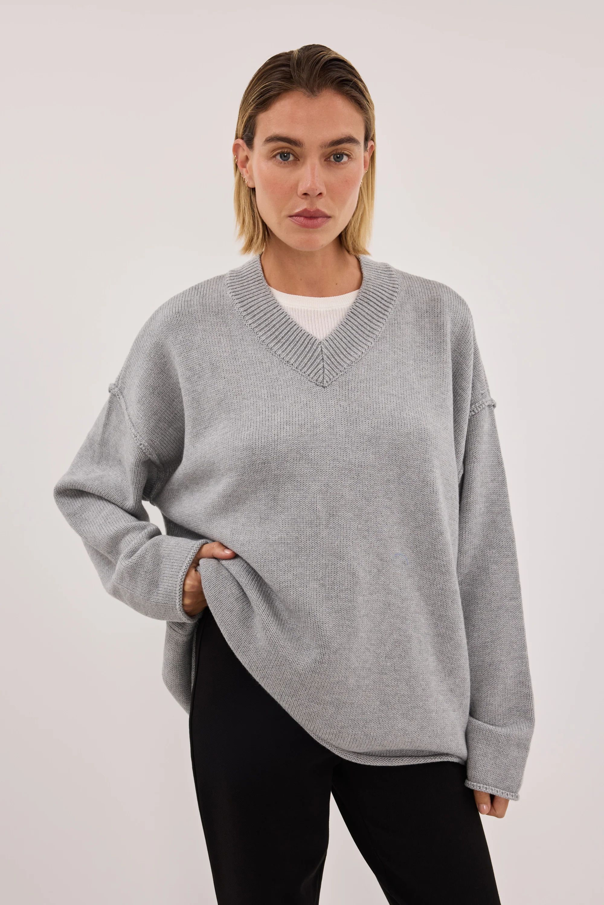FLINT SILVER V NECK KNIT JUMPER - Image 2