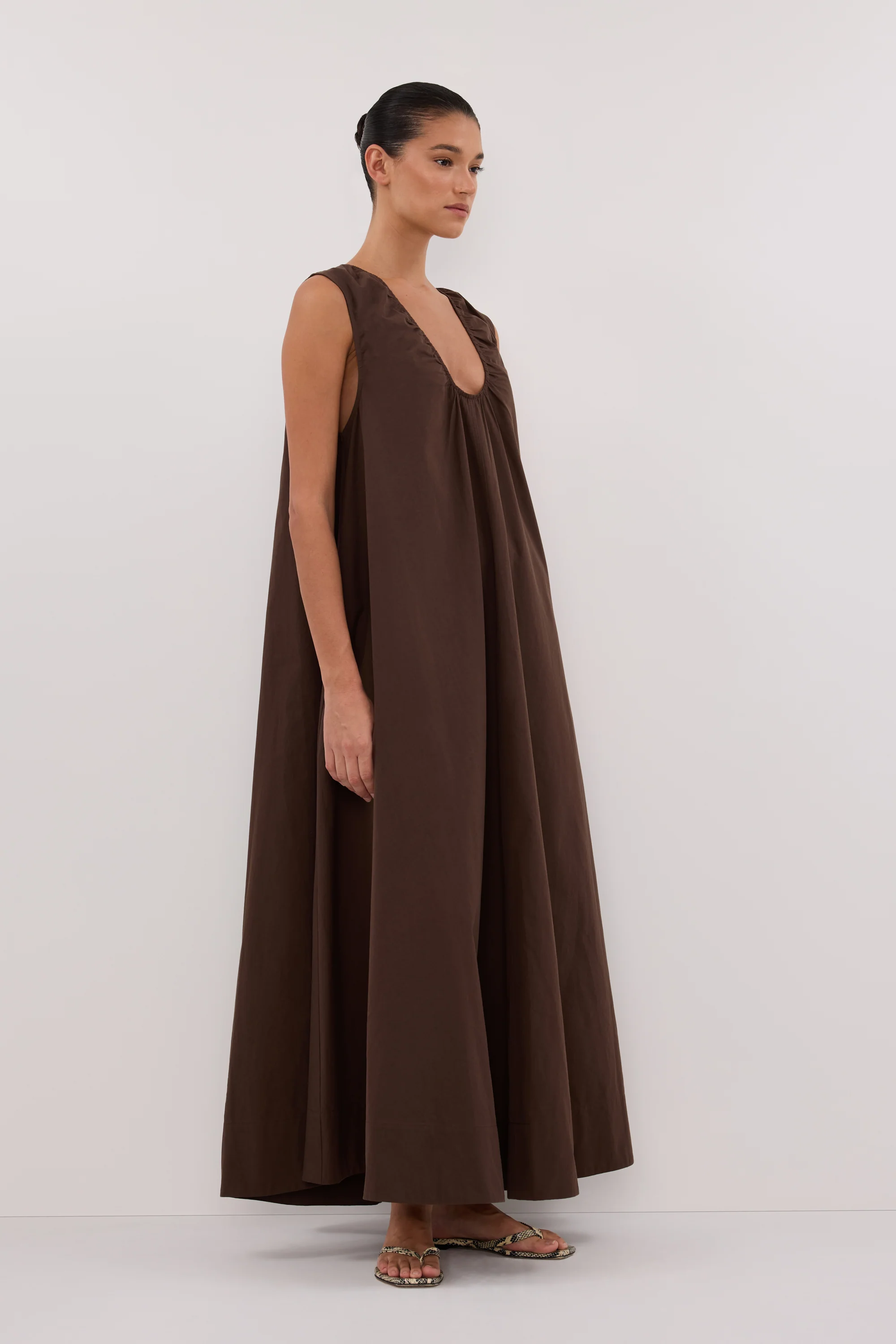 GABBY BITTER CHOC OVERSIZED COTTON MIDI DRESS - Image 3
