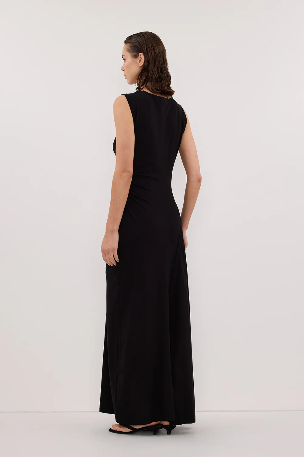 HADLEY BLACK SLEEVELESS KNIT MAXI DRESS - Image 4