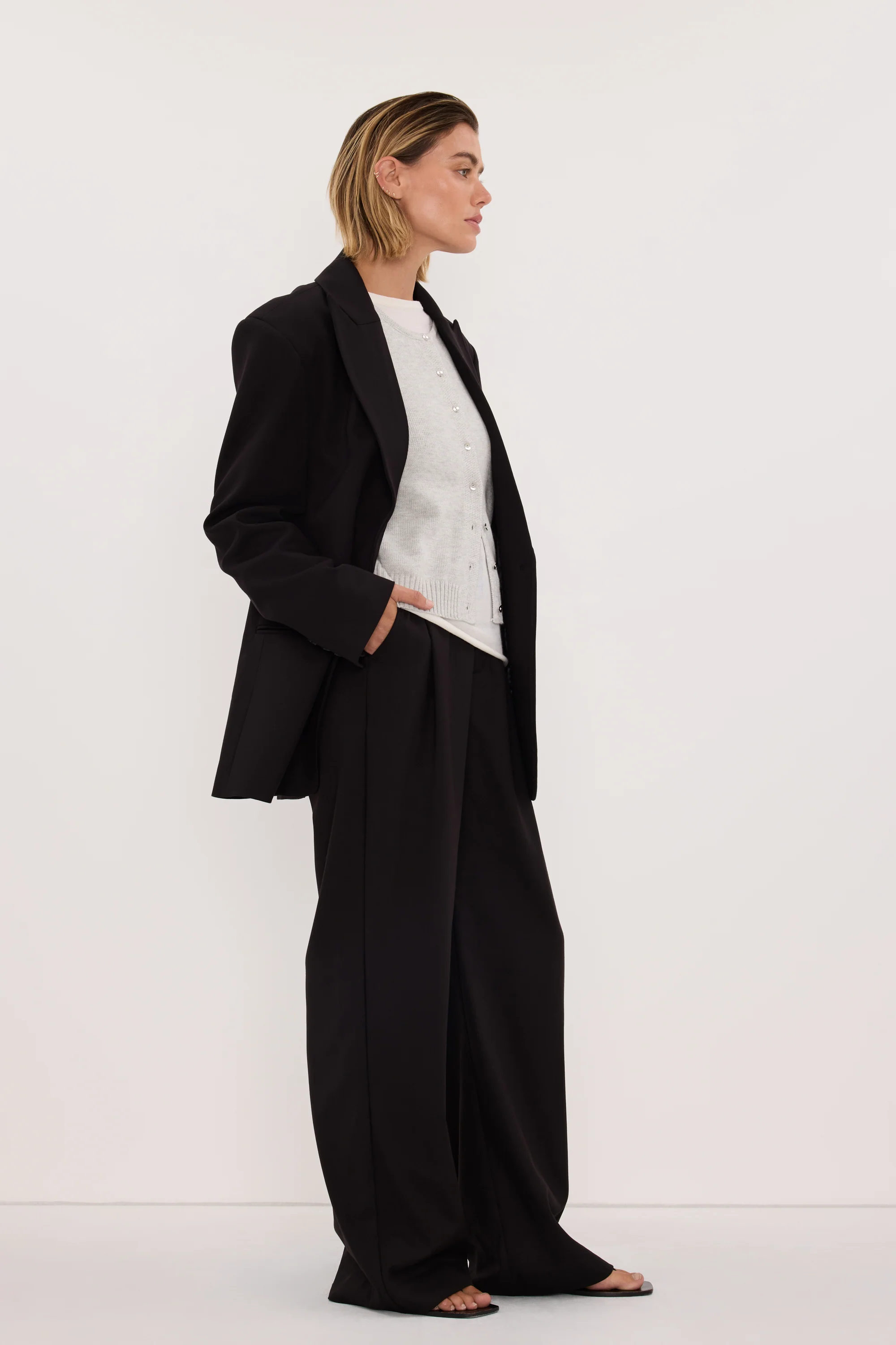 HARLEY 2.0 BLACK OVERSIZED BLAZER - Image 4