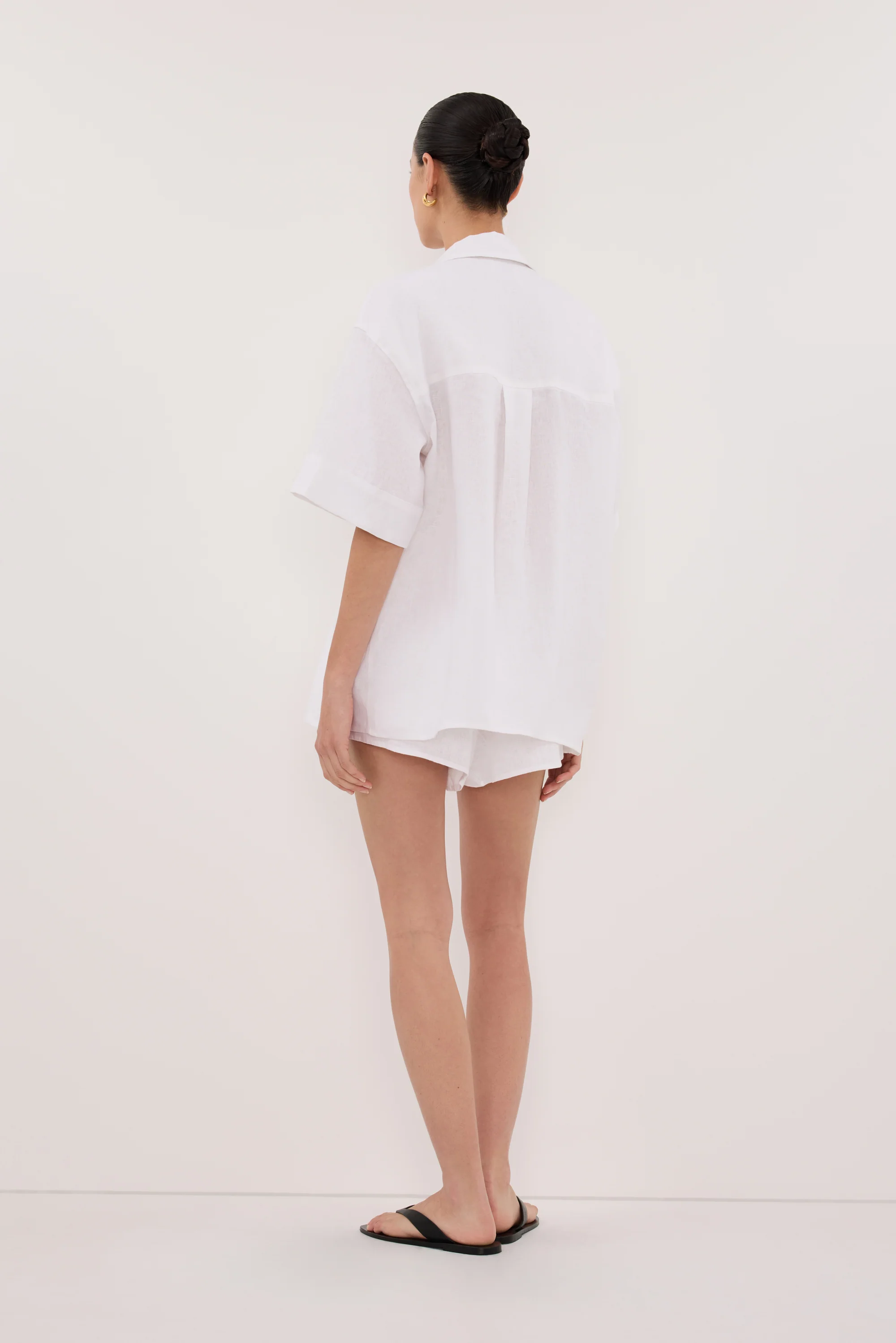HELENA WHITE OVERSIZED LINEN SHIRT - Image 4