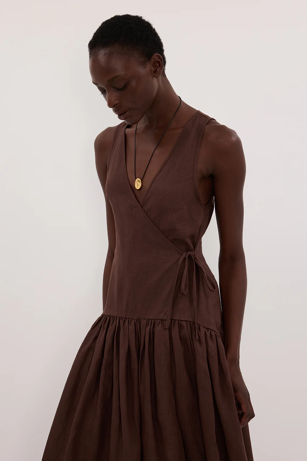 ILIO COCOA SLEEVELESS LINENÂ WRAP MIDI DRESS - Image 2