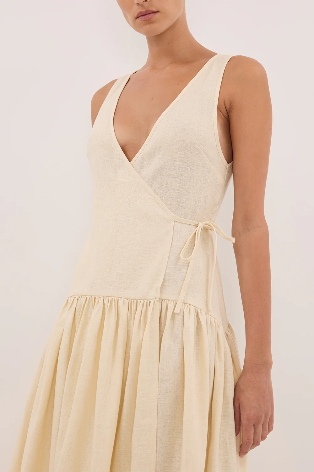 ILIO STRAW SLEEVELESS LINEN WRAP MIDI DRESS - Image 5