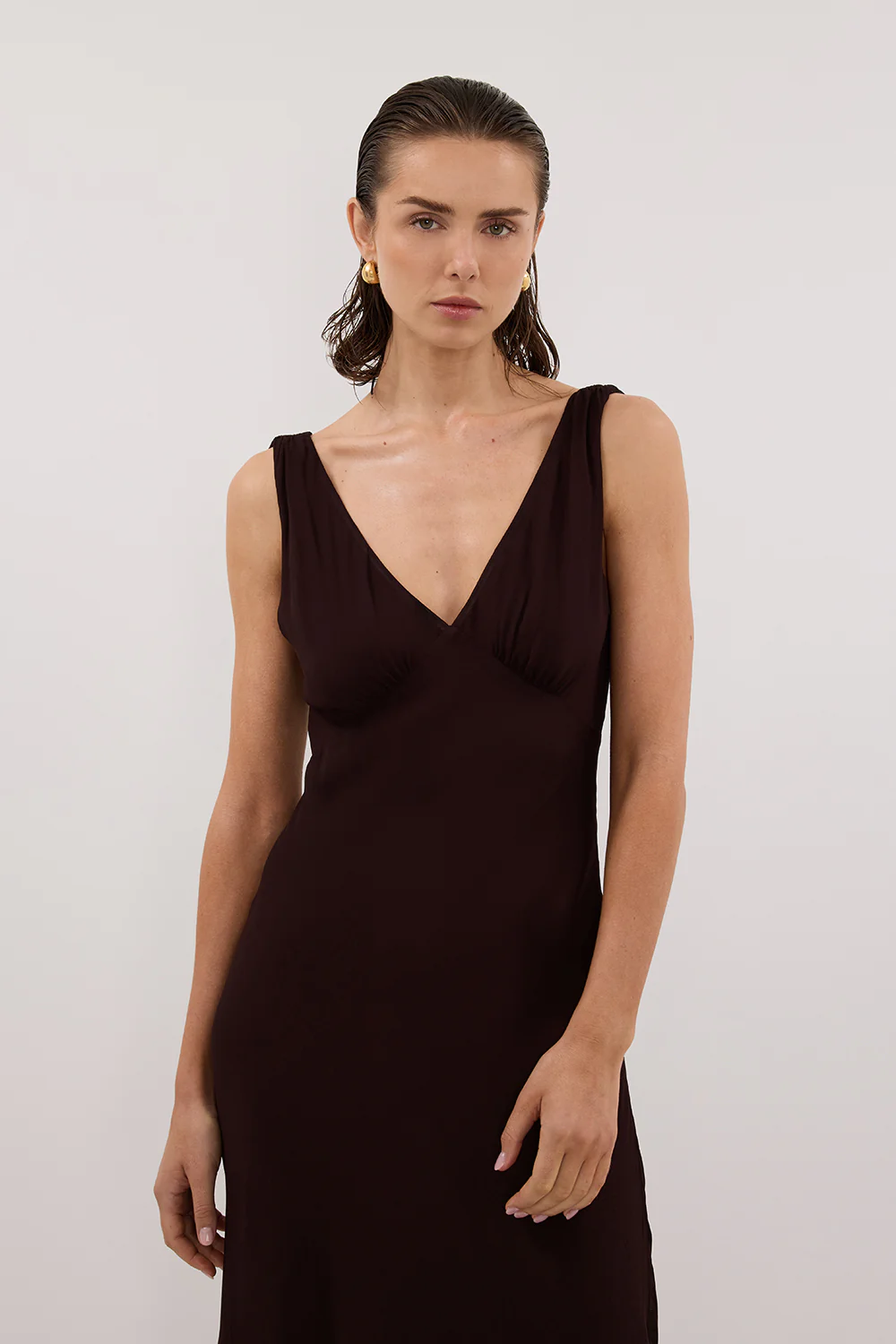 JORJA DARK CHOC SLEEVELESS MAXI DRESS - Image 2