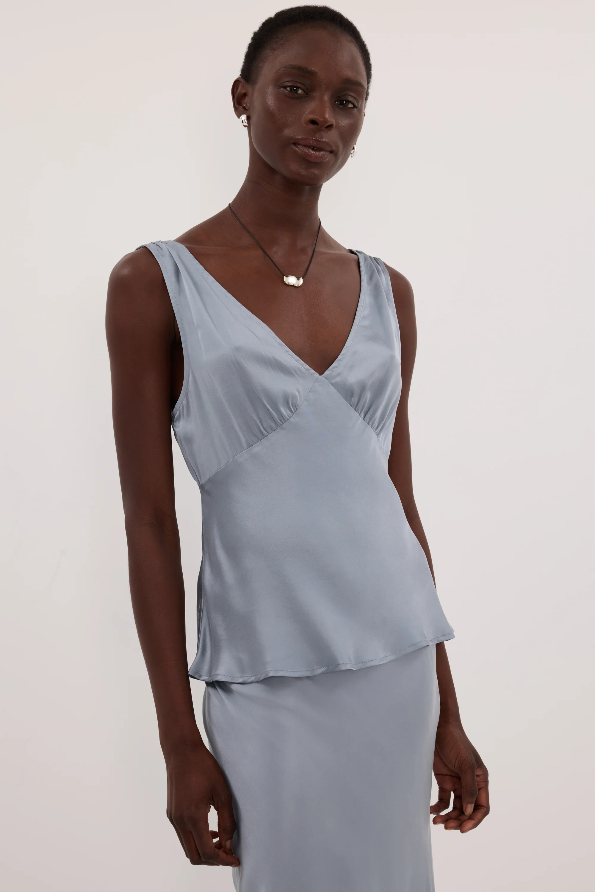 JORJA DUSTY BLUE SLEEVELESS SILK TOP - Image 5