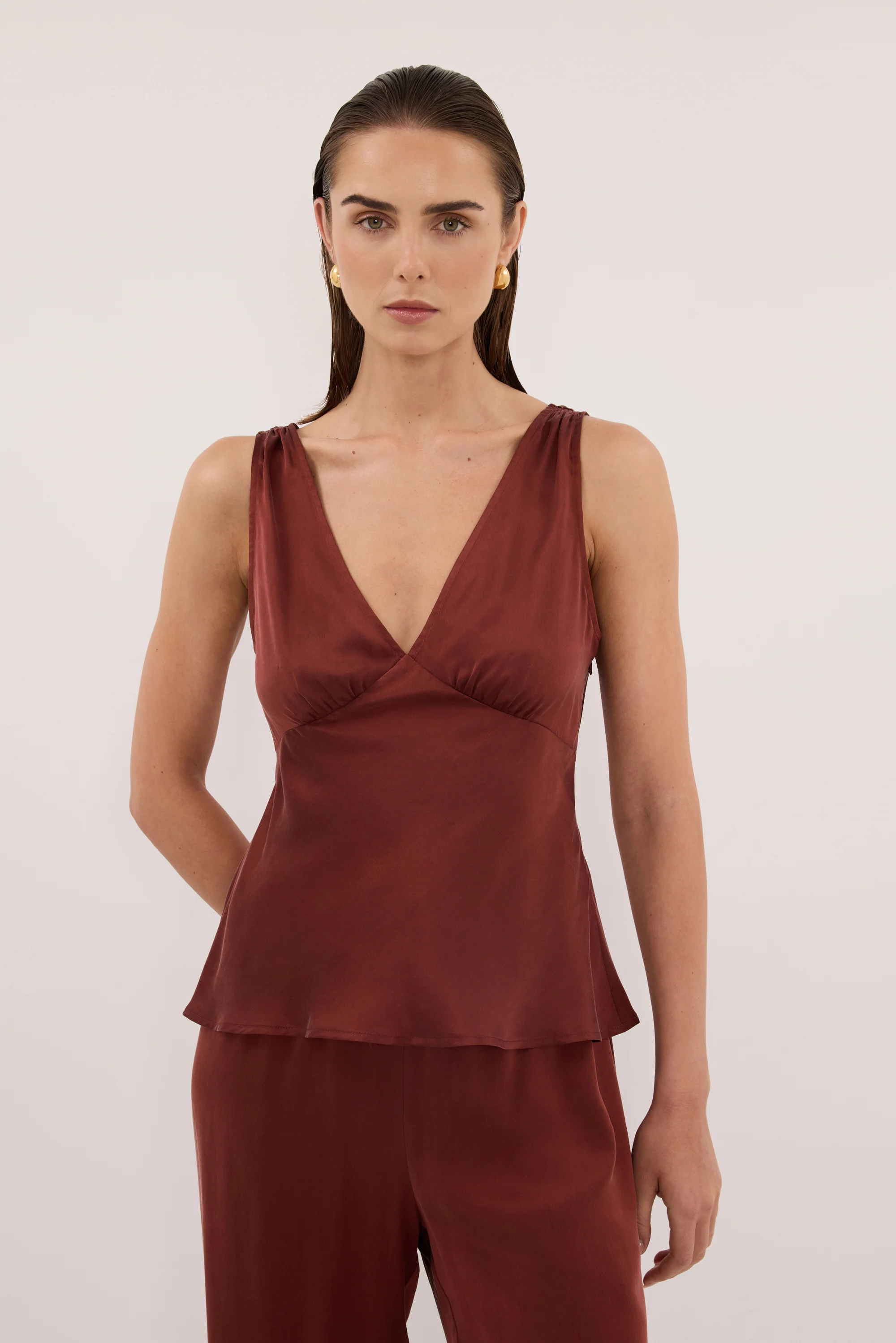 JORJA SAHARA SLEEVELESS SILK TOP - Image 2