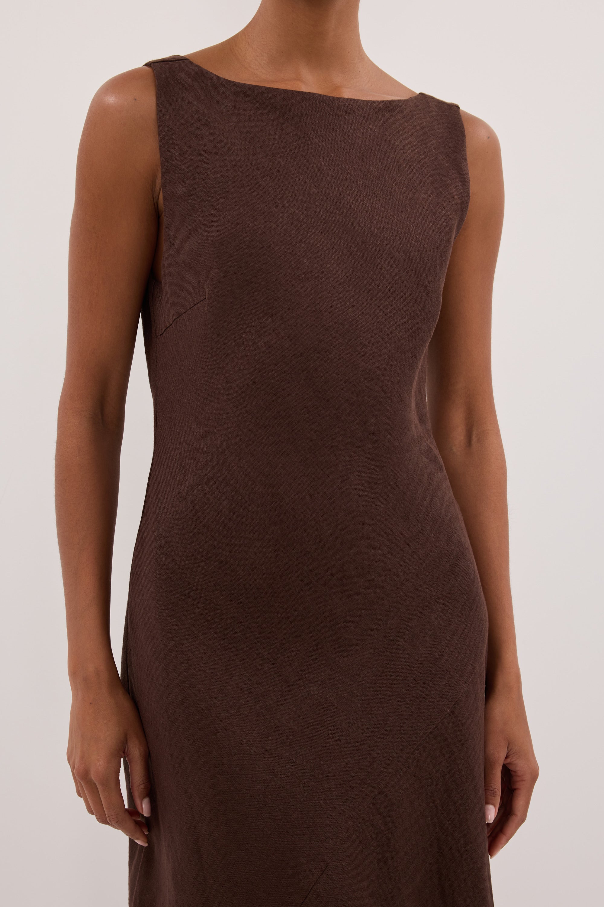 LACY COCOA SLEEVELESS LINEN MIDI DRESS - Image 4
