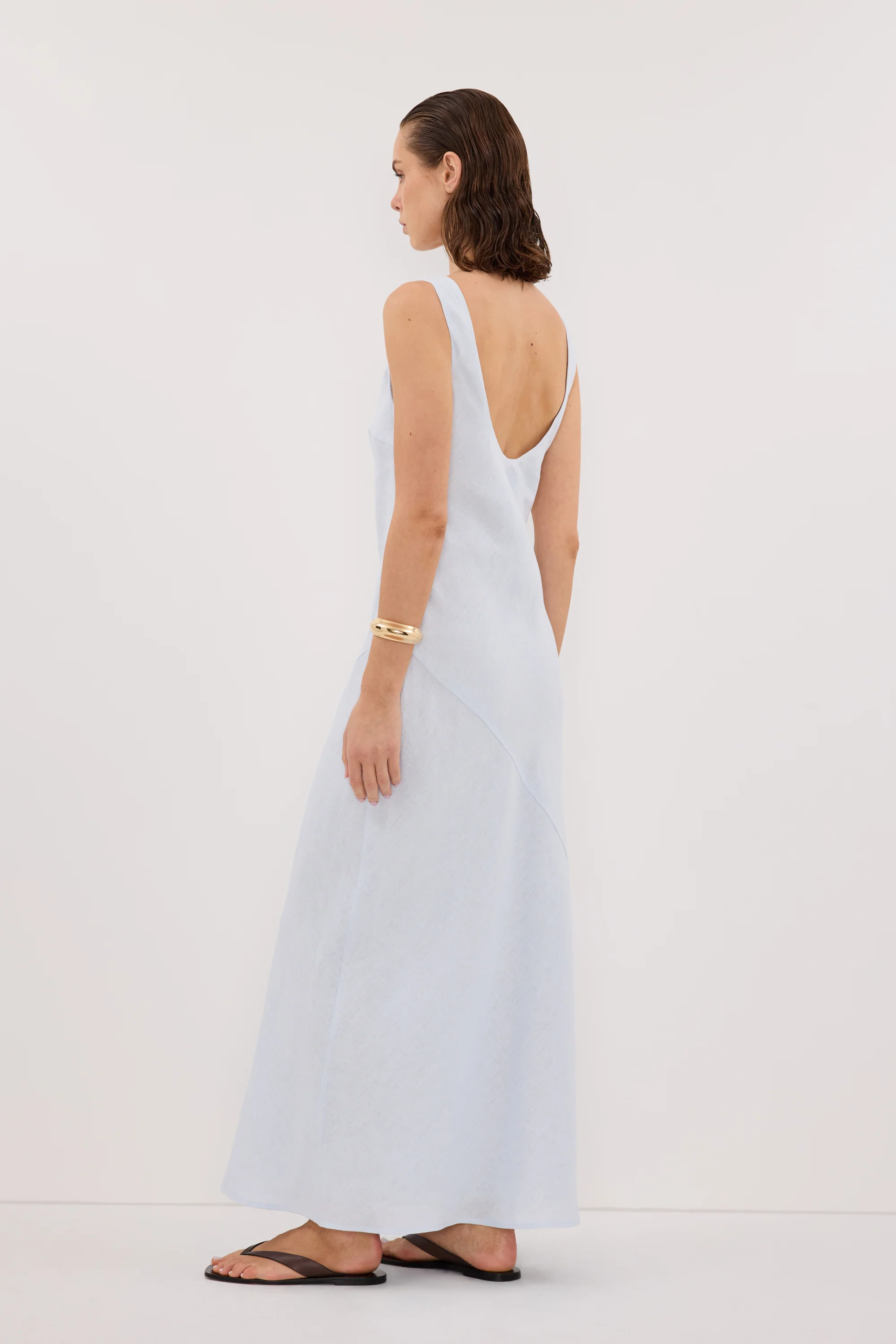 LACY CORNFLOWER SLEEVELESS LINEN MIDI DRESS - Image 4