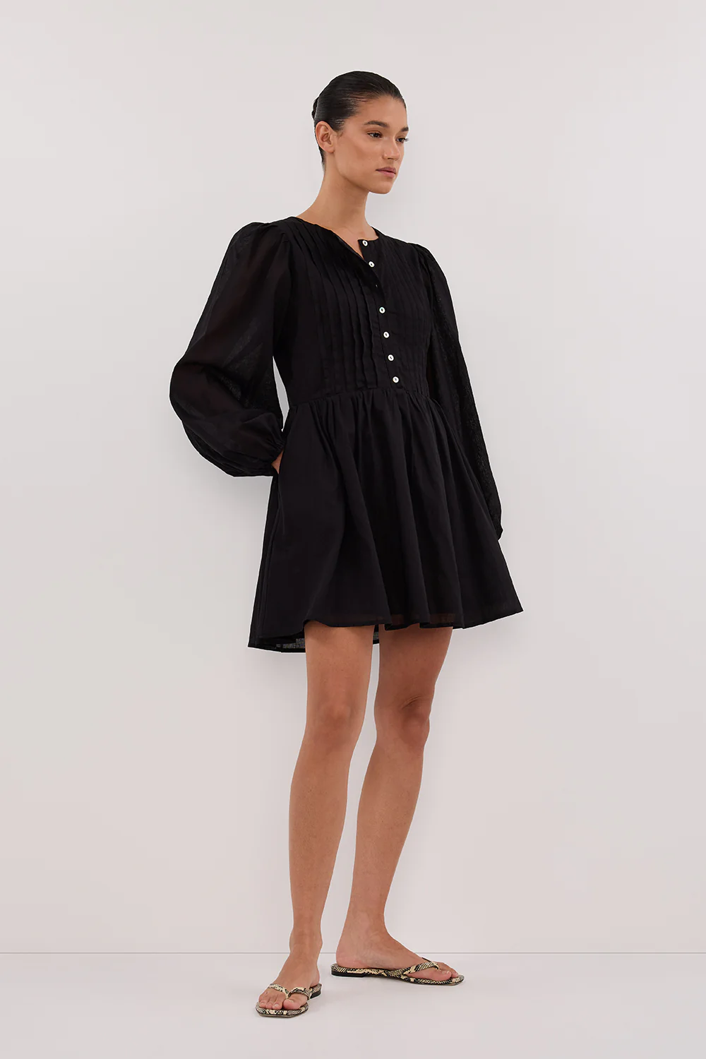 LARS BLACK BUTTON SLEEEVED MINI - Image 3